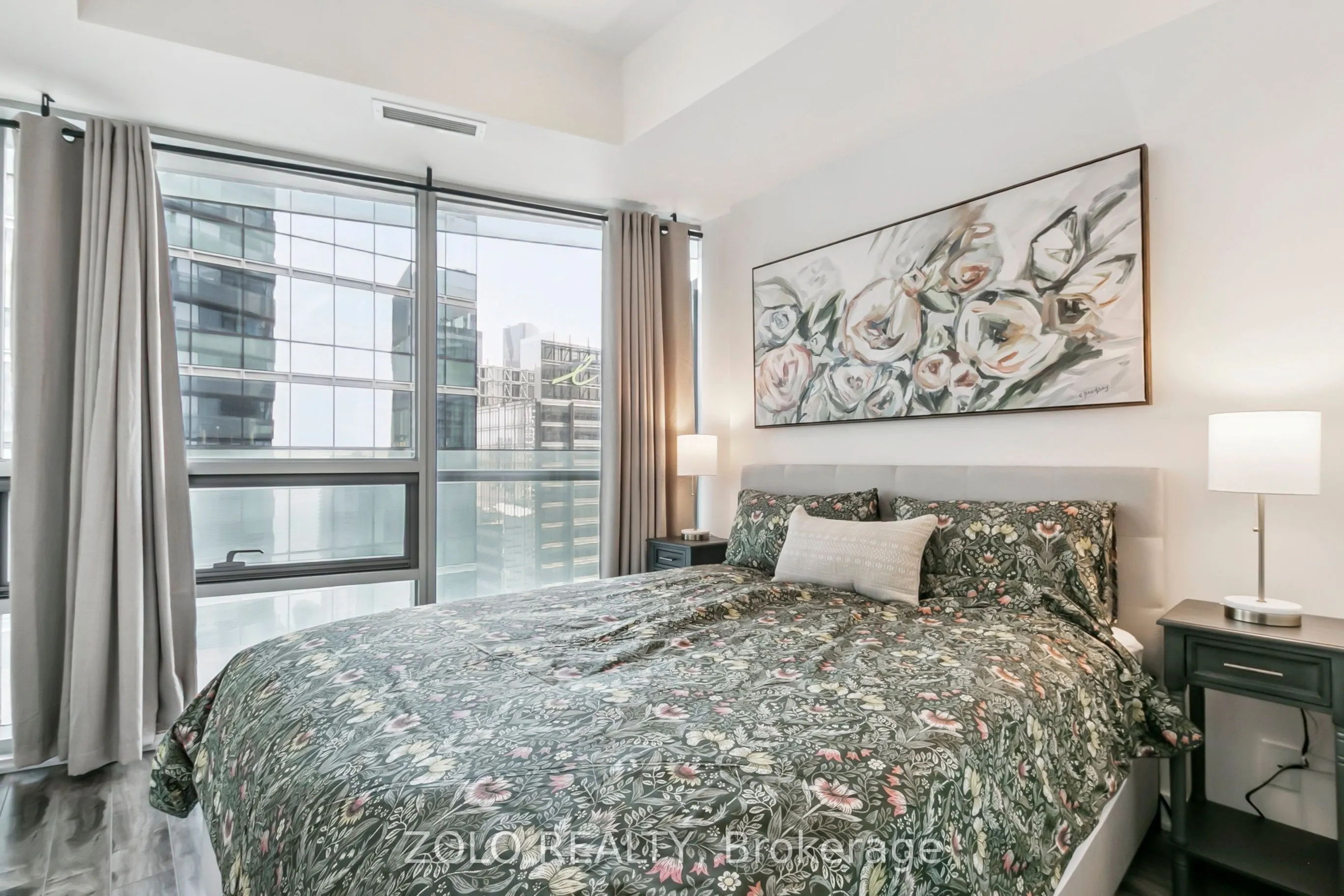 14 York Street, #3410