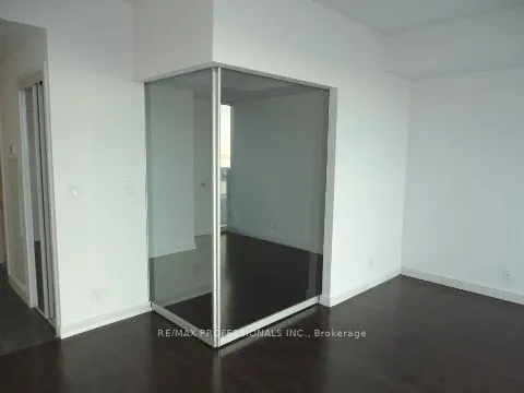 12 York Street, #3506