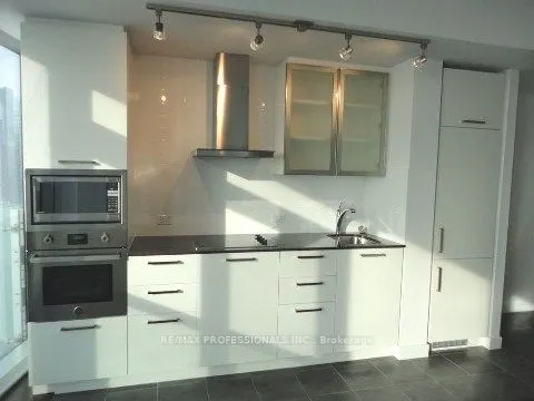 12 York Street, #3506