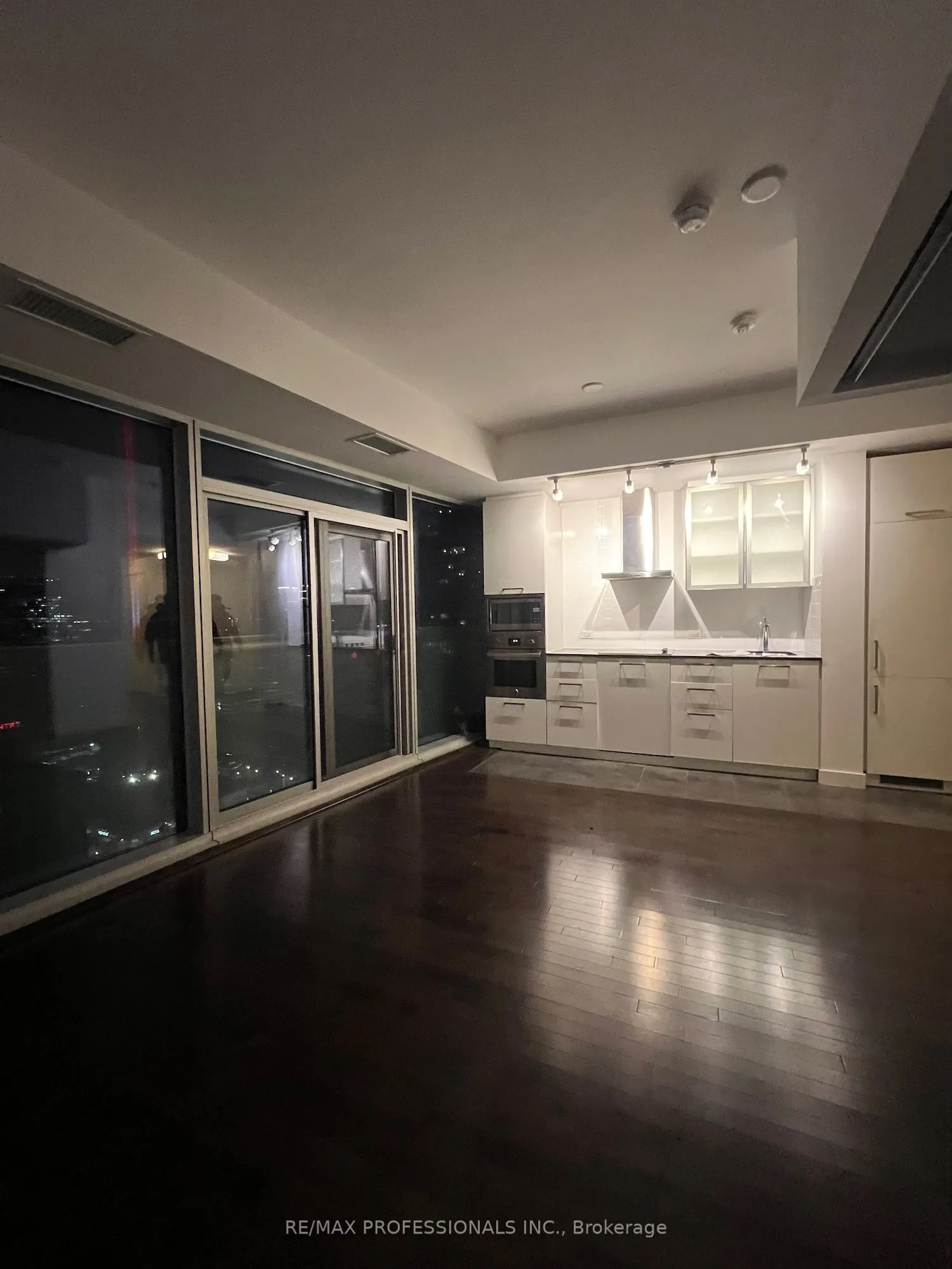 12 York Street, #3506