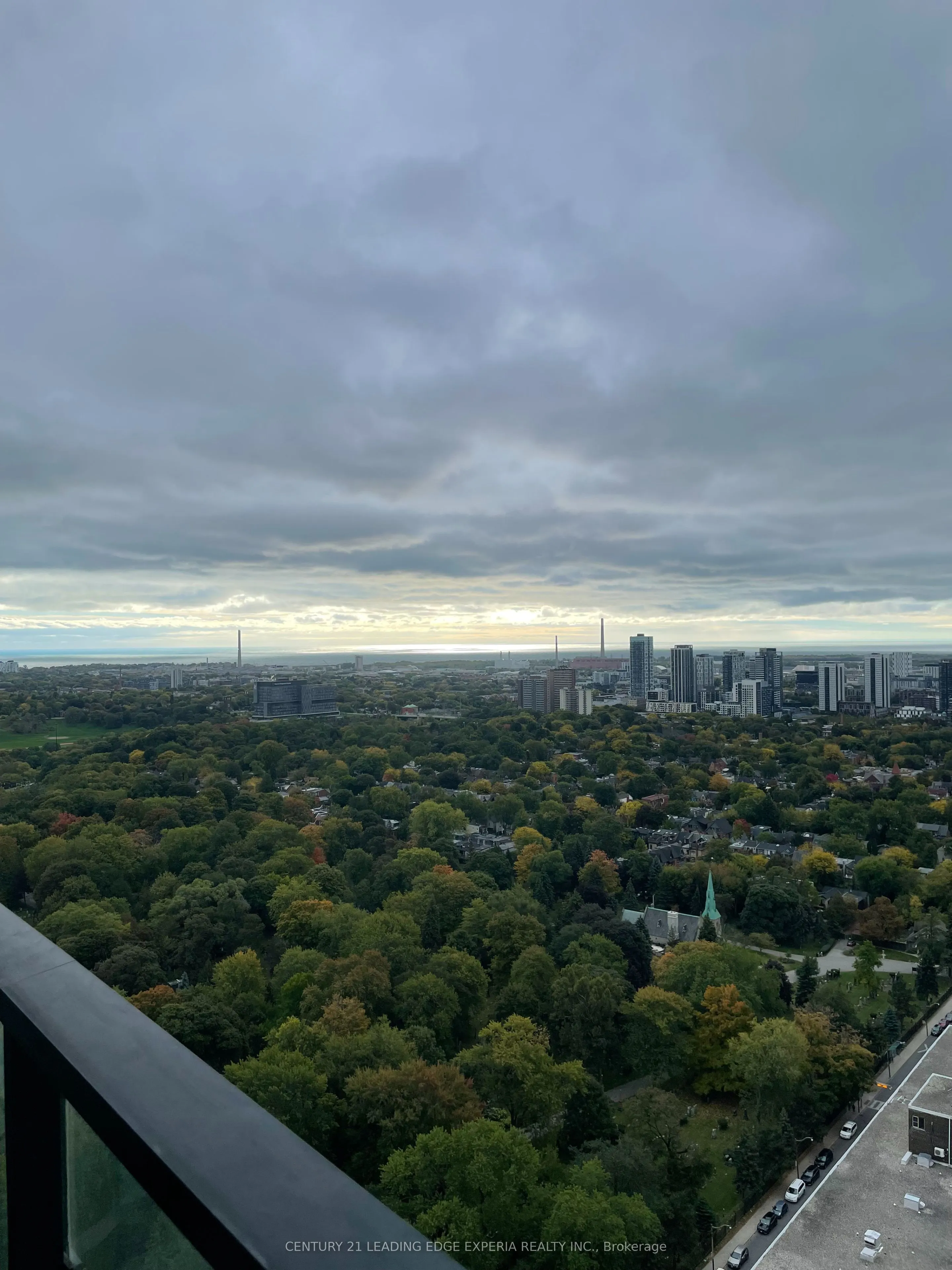 585 Bloor Street E, #20