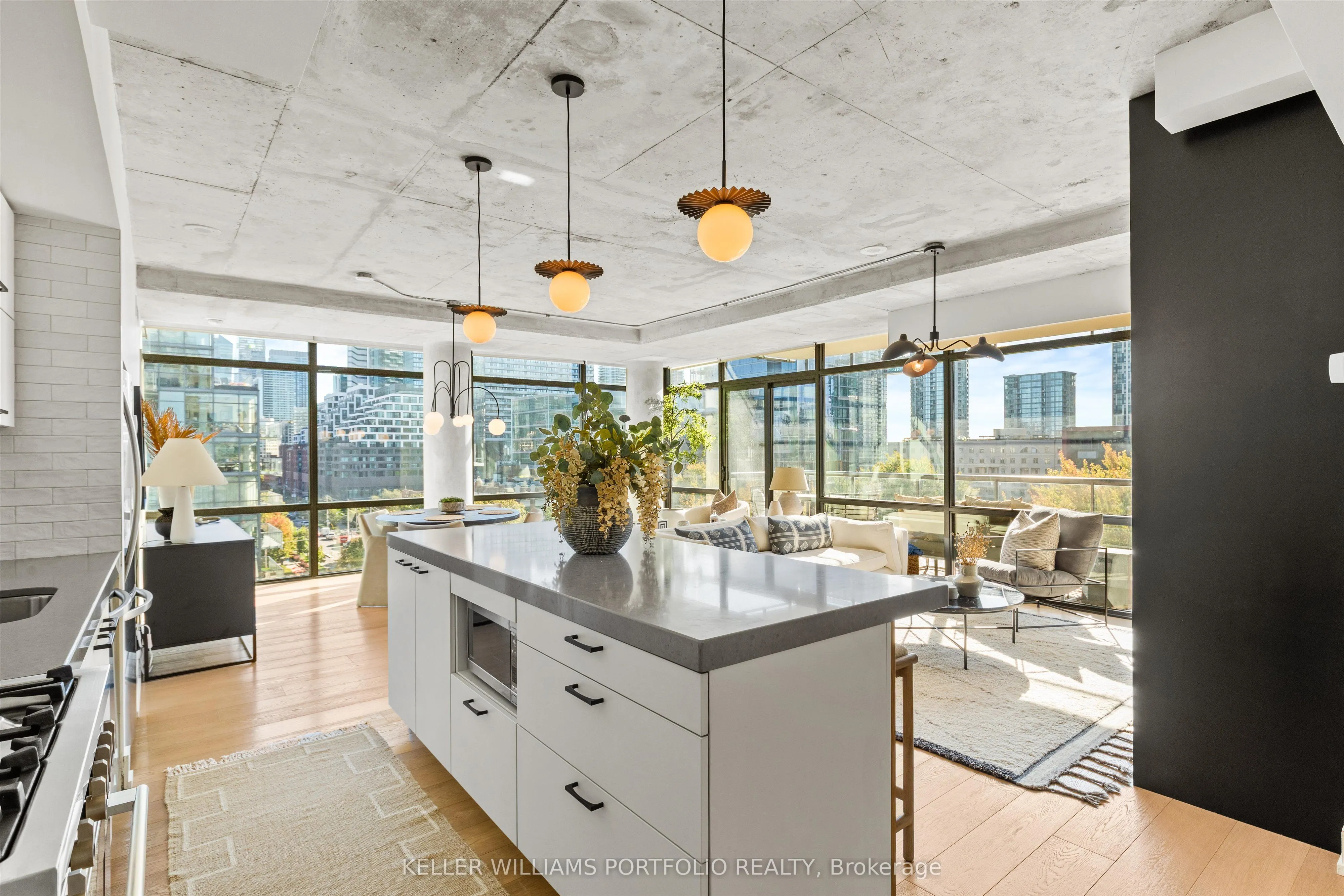 55 Stewart Street, #930