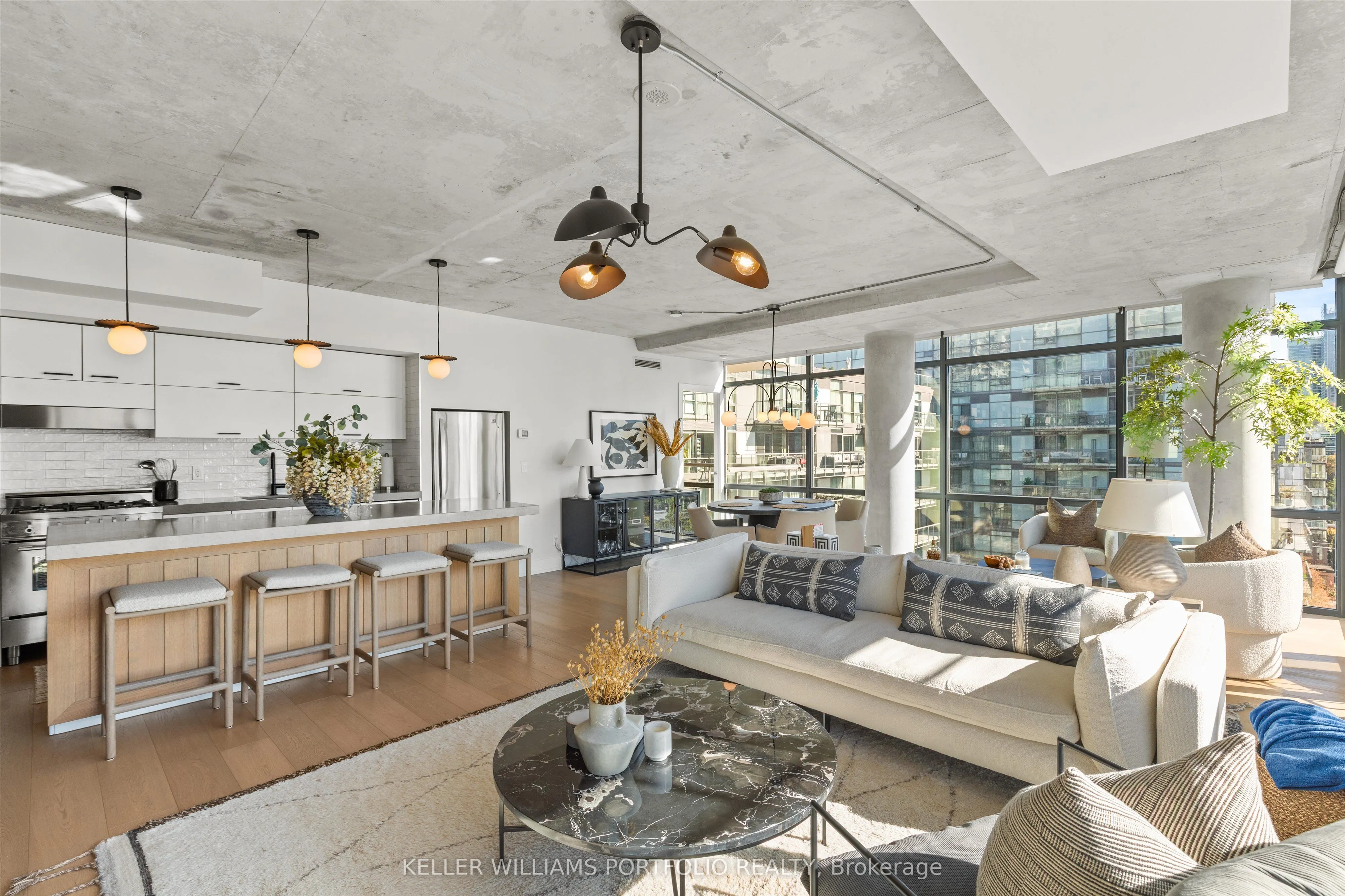 55 Stewart Street, #930