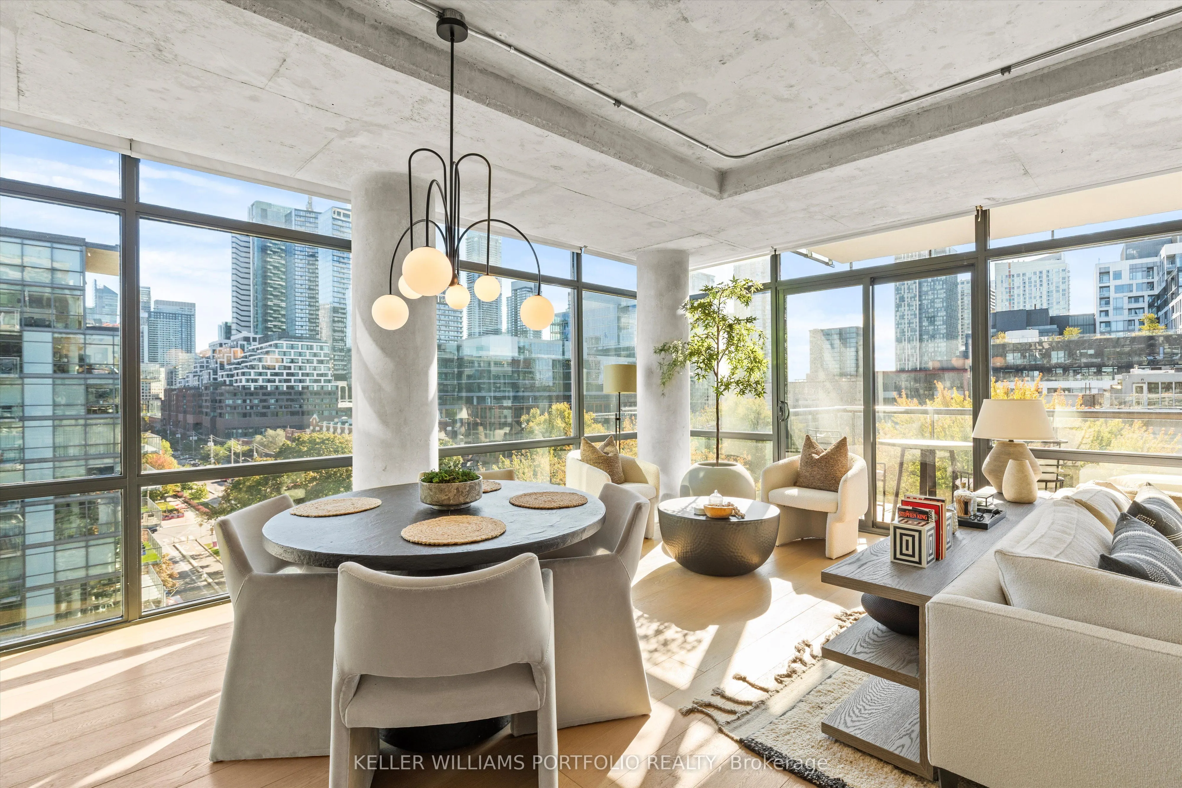55 Stewart Street, #930