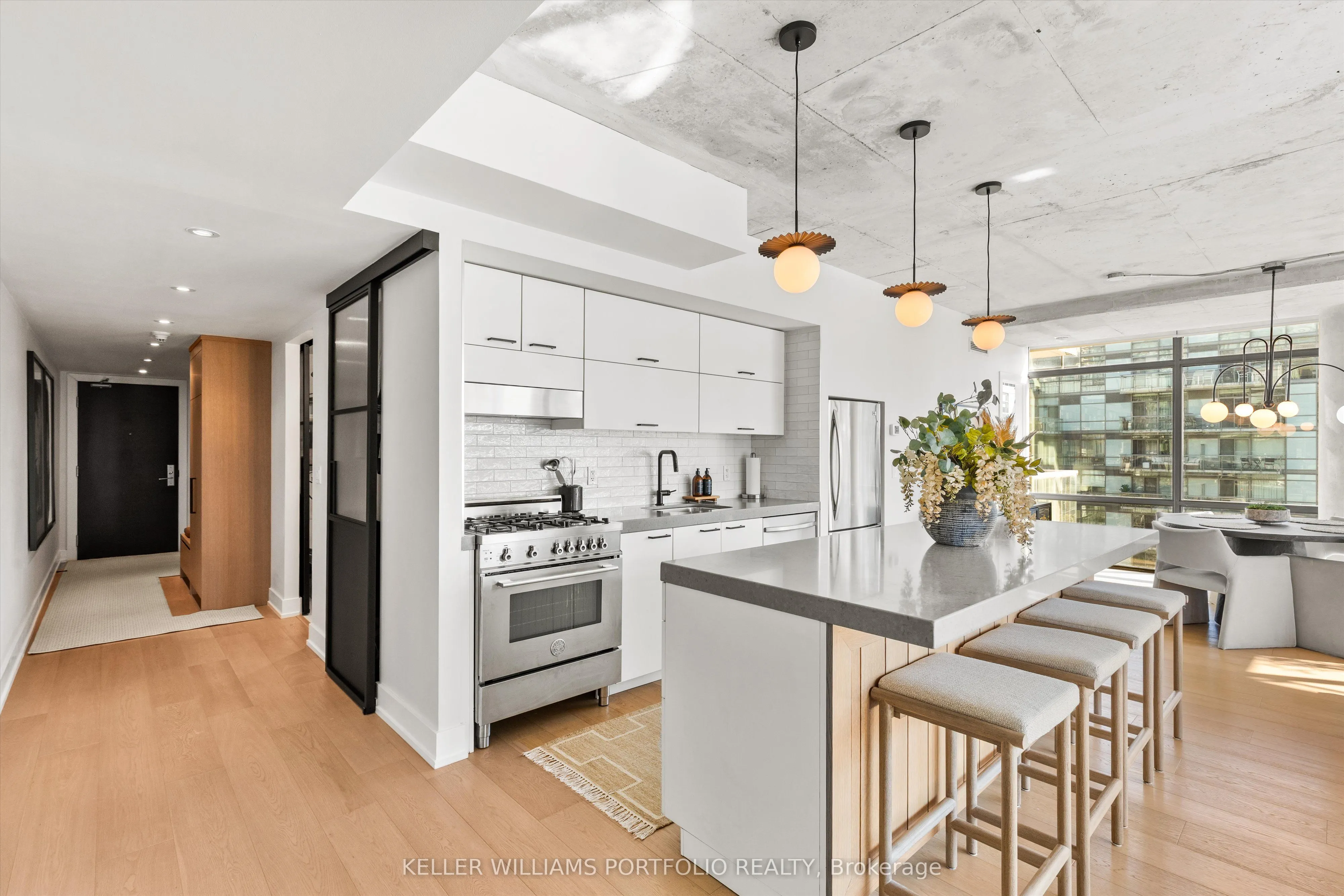 55 Stewart Street, #930
