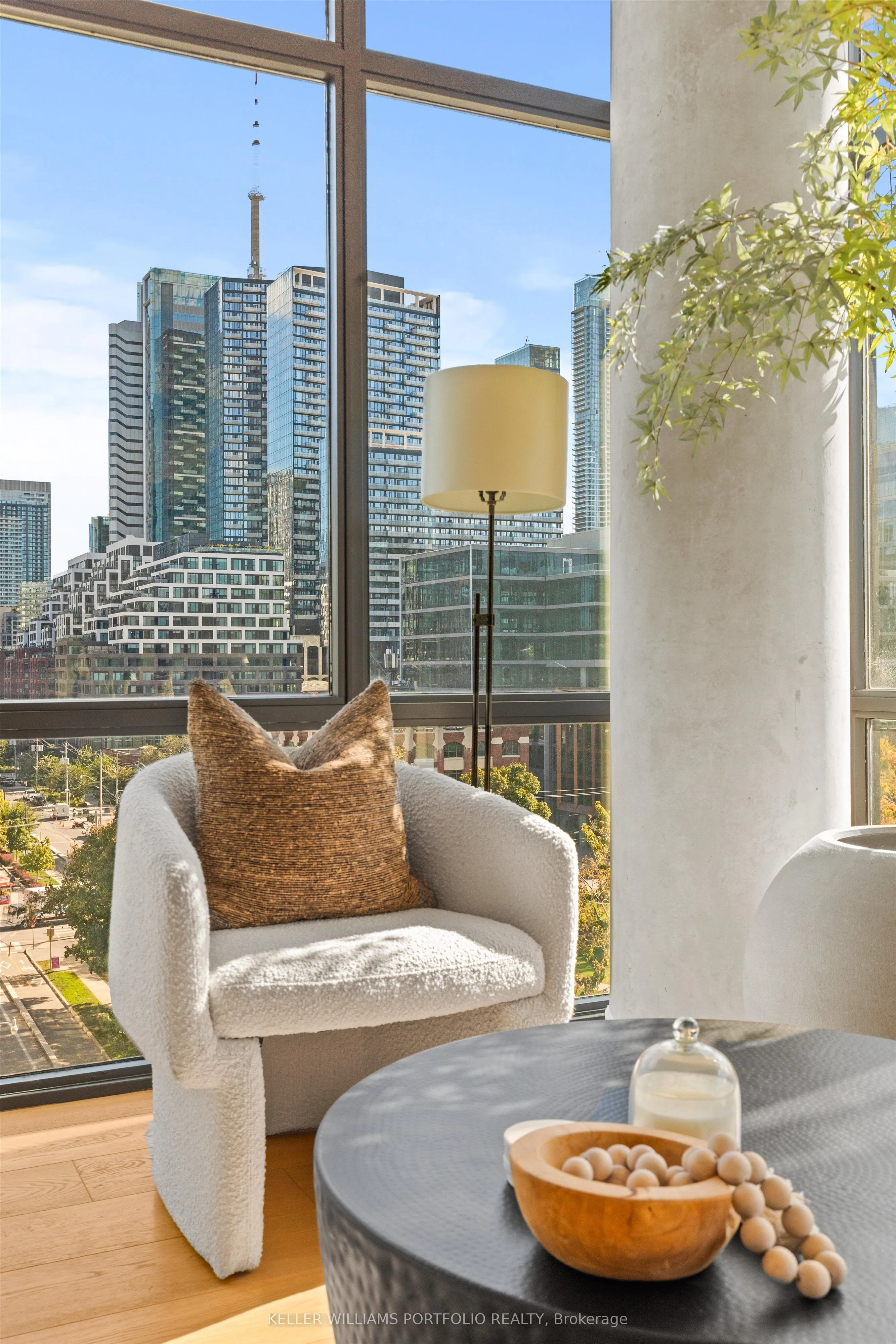 55 Stewart Street, #930