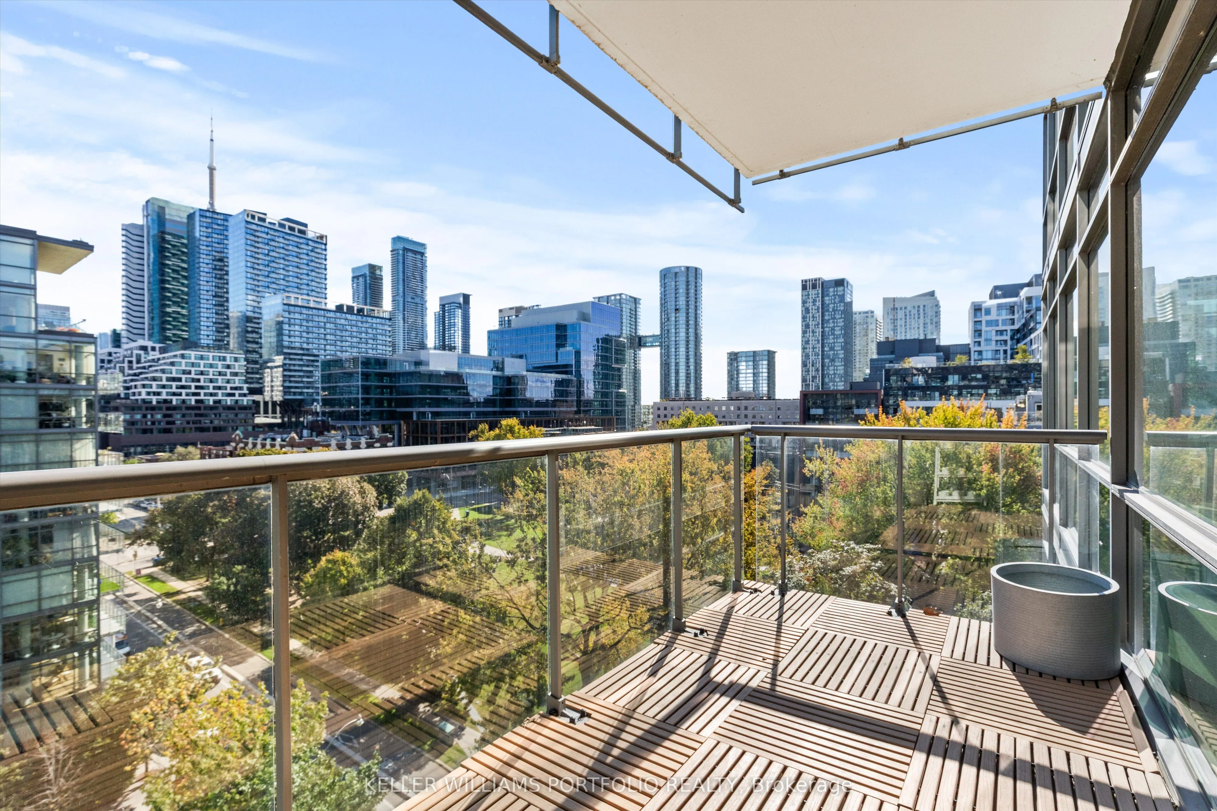 55 Stewart Street, #930