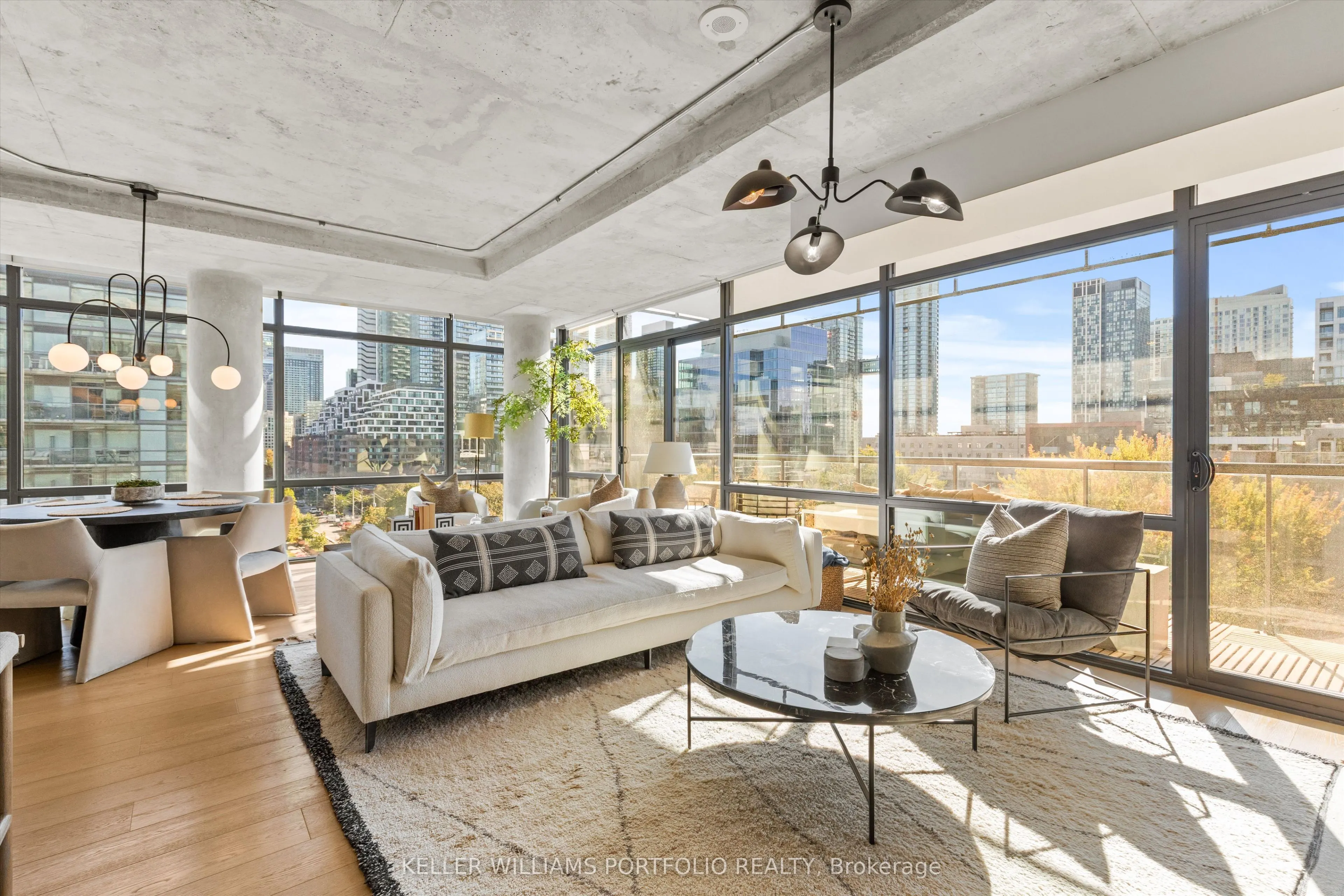 55 Stewart Street, #930