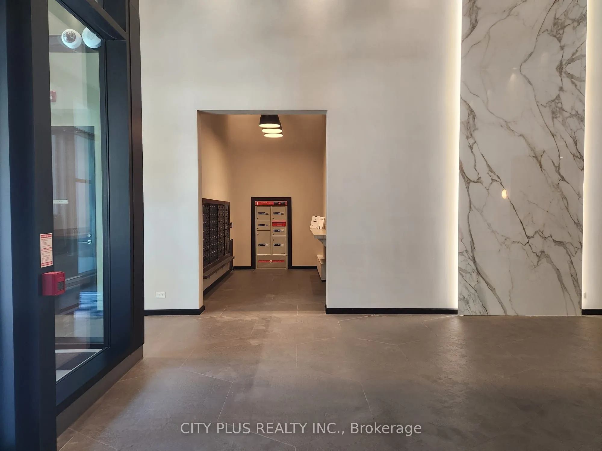 156 Portland Street, #611