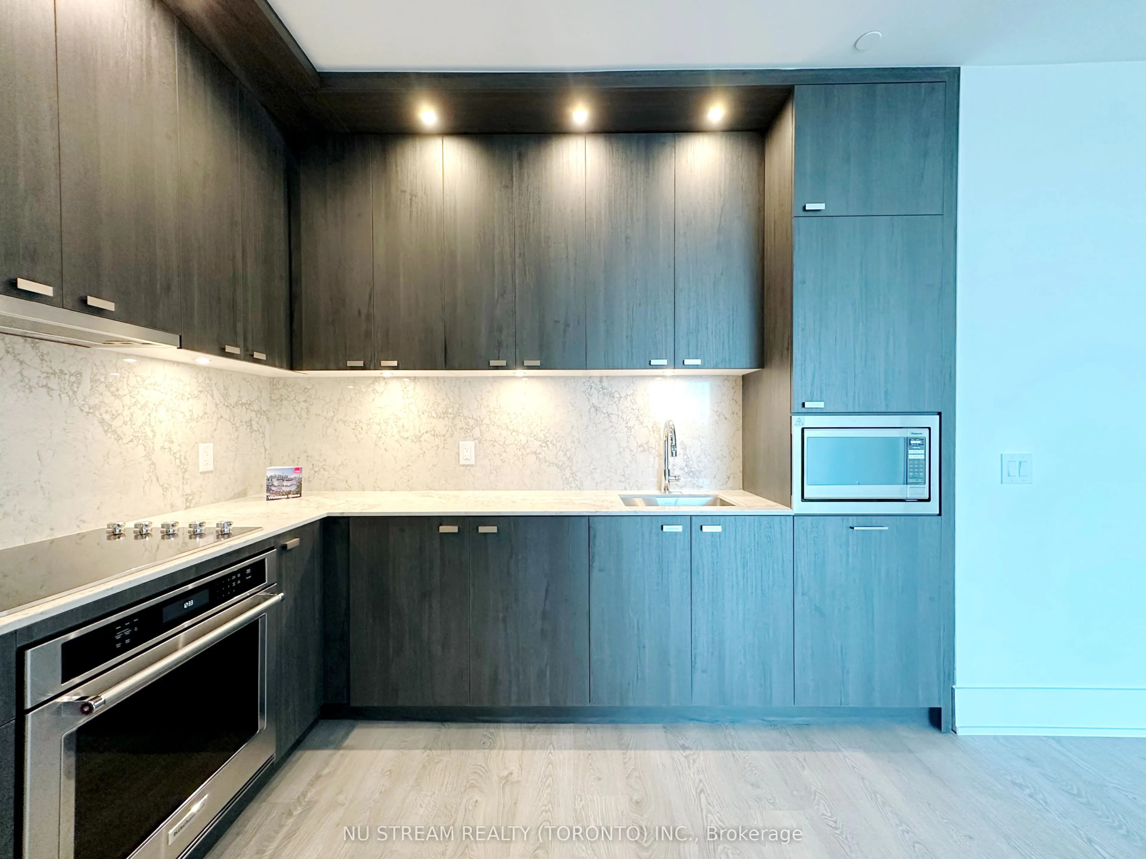 115 Denison Avenue, #706