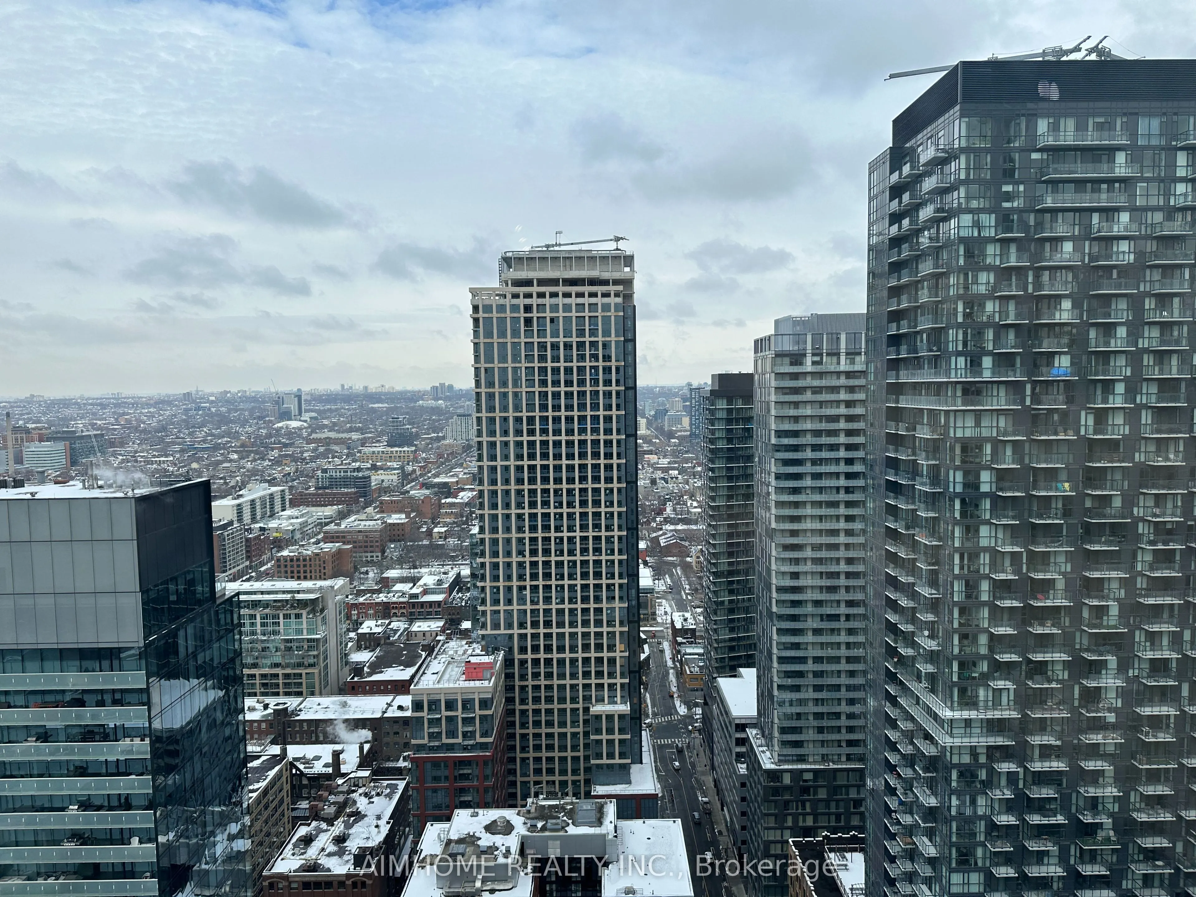 357 King Street W, #3802