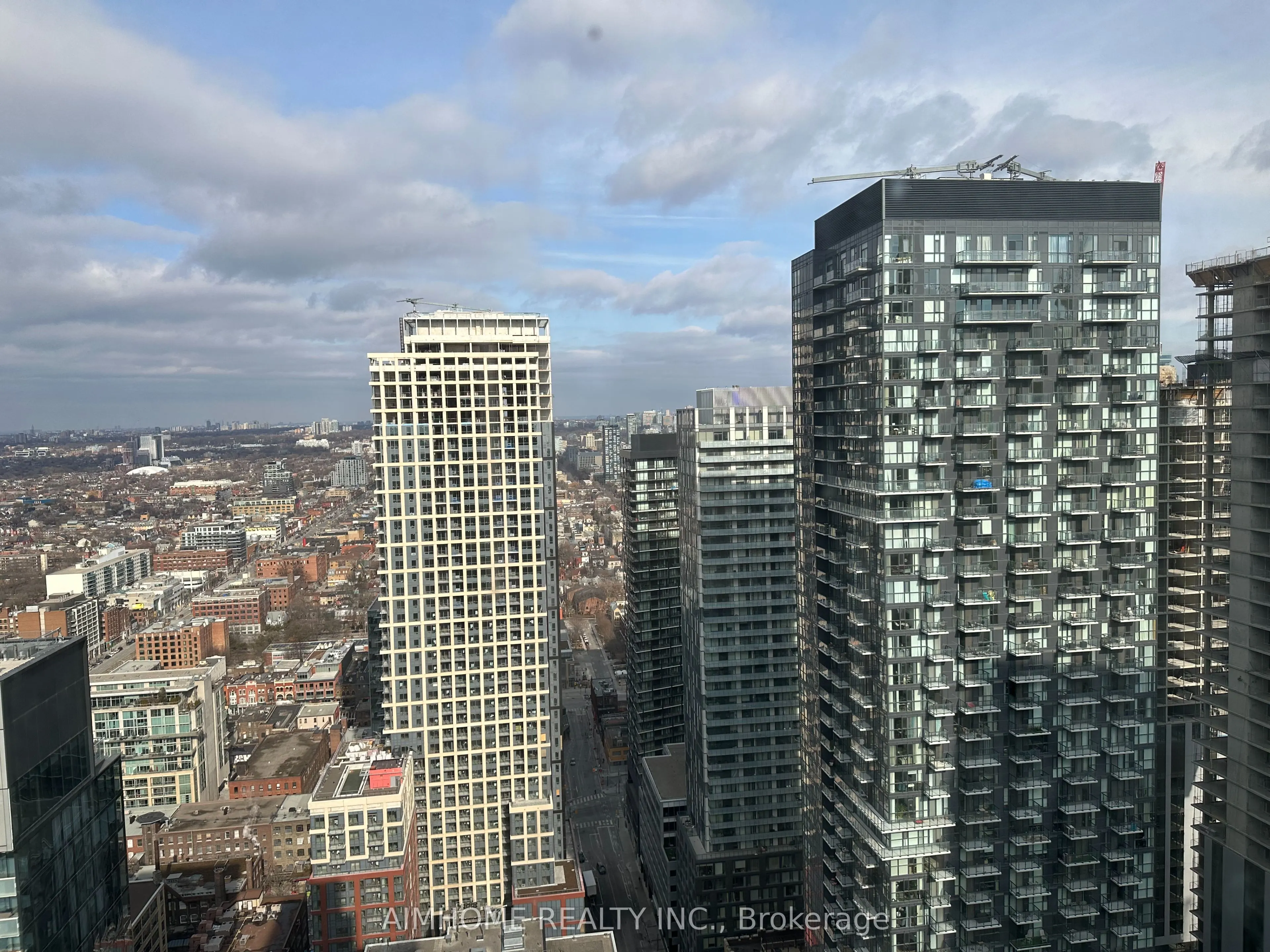 357 King Street W, #3802