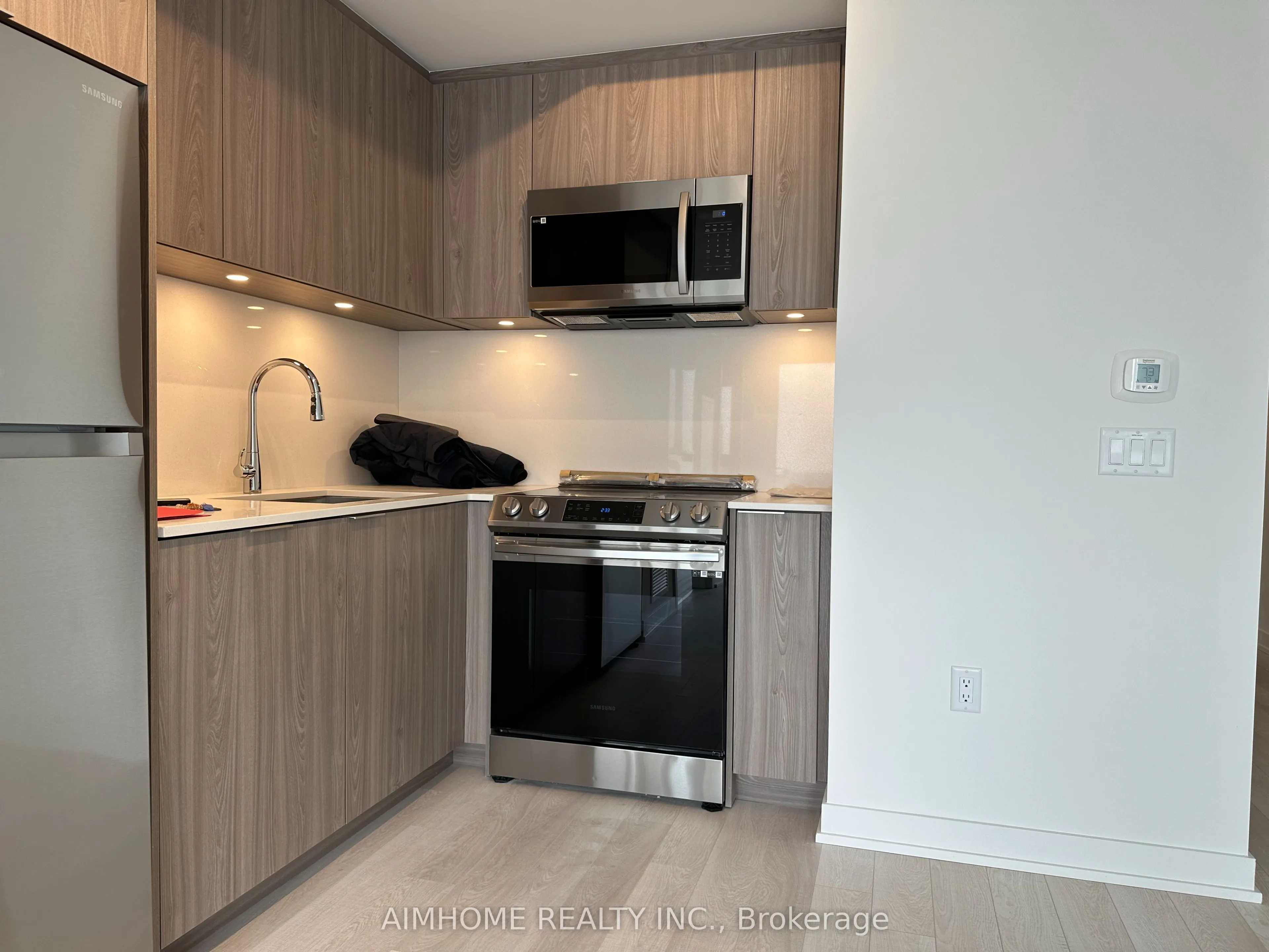 357 King Street W, #3802