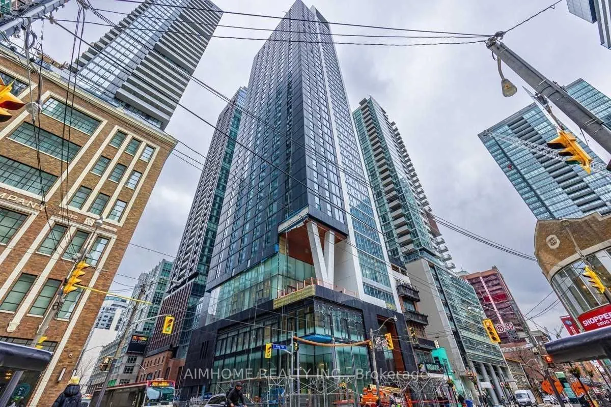 357 King Street W, #3802
