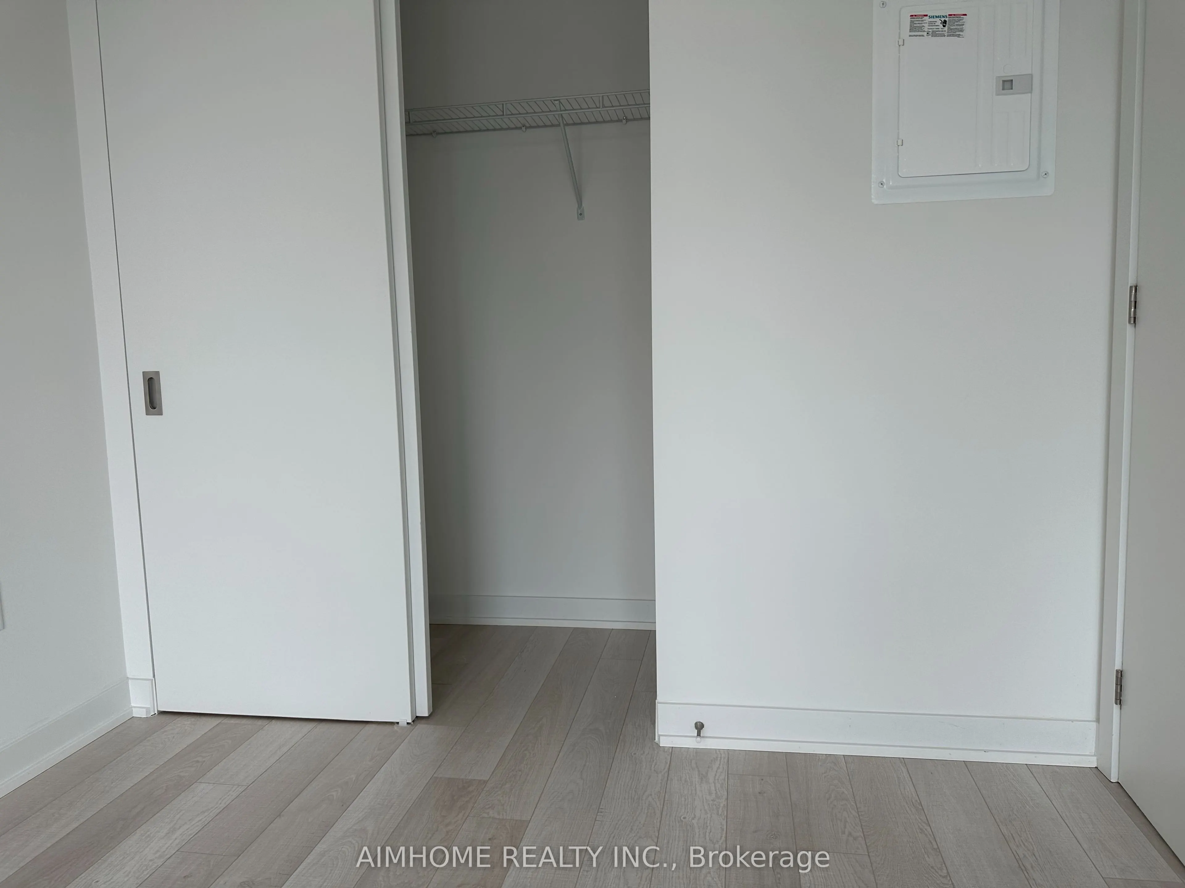 357 King Street W, #3802