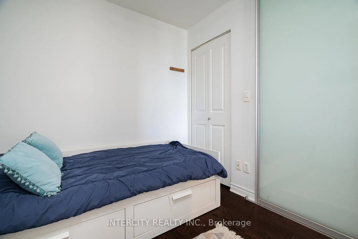 2885 Bayview Avenue, #525
