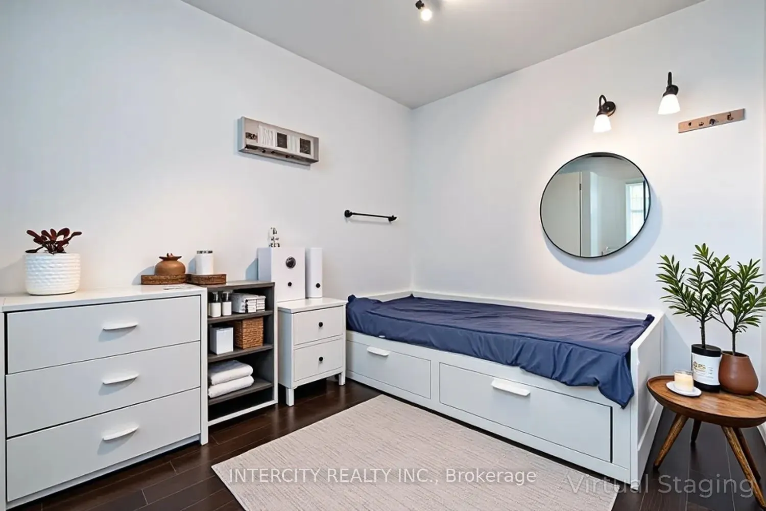 2885 Bayview Avenue, #525