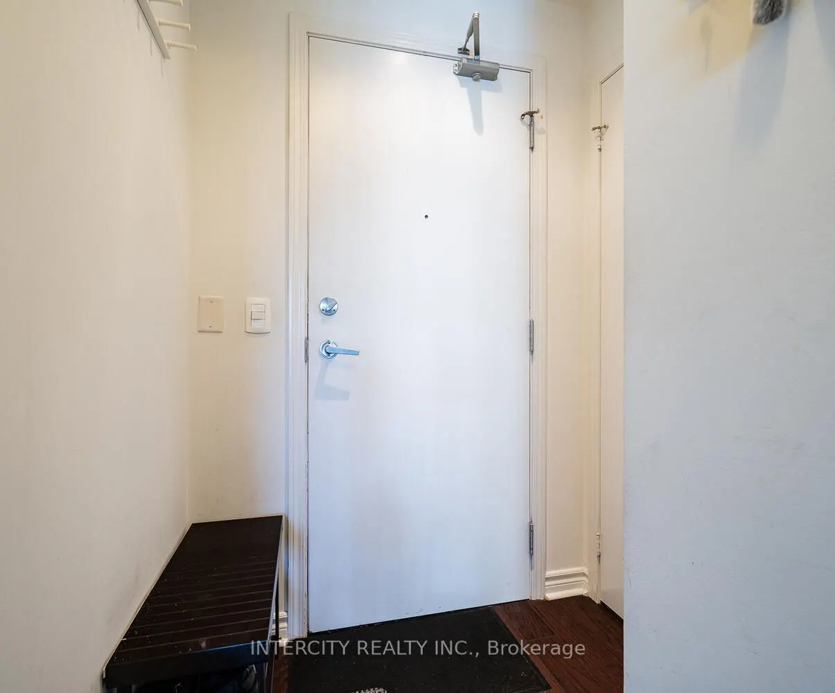 2885 Bayview Avenue, #525