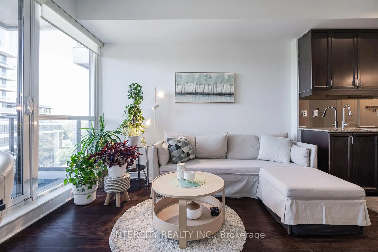2885 Bayview Avenue, #525