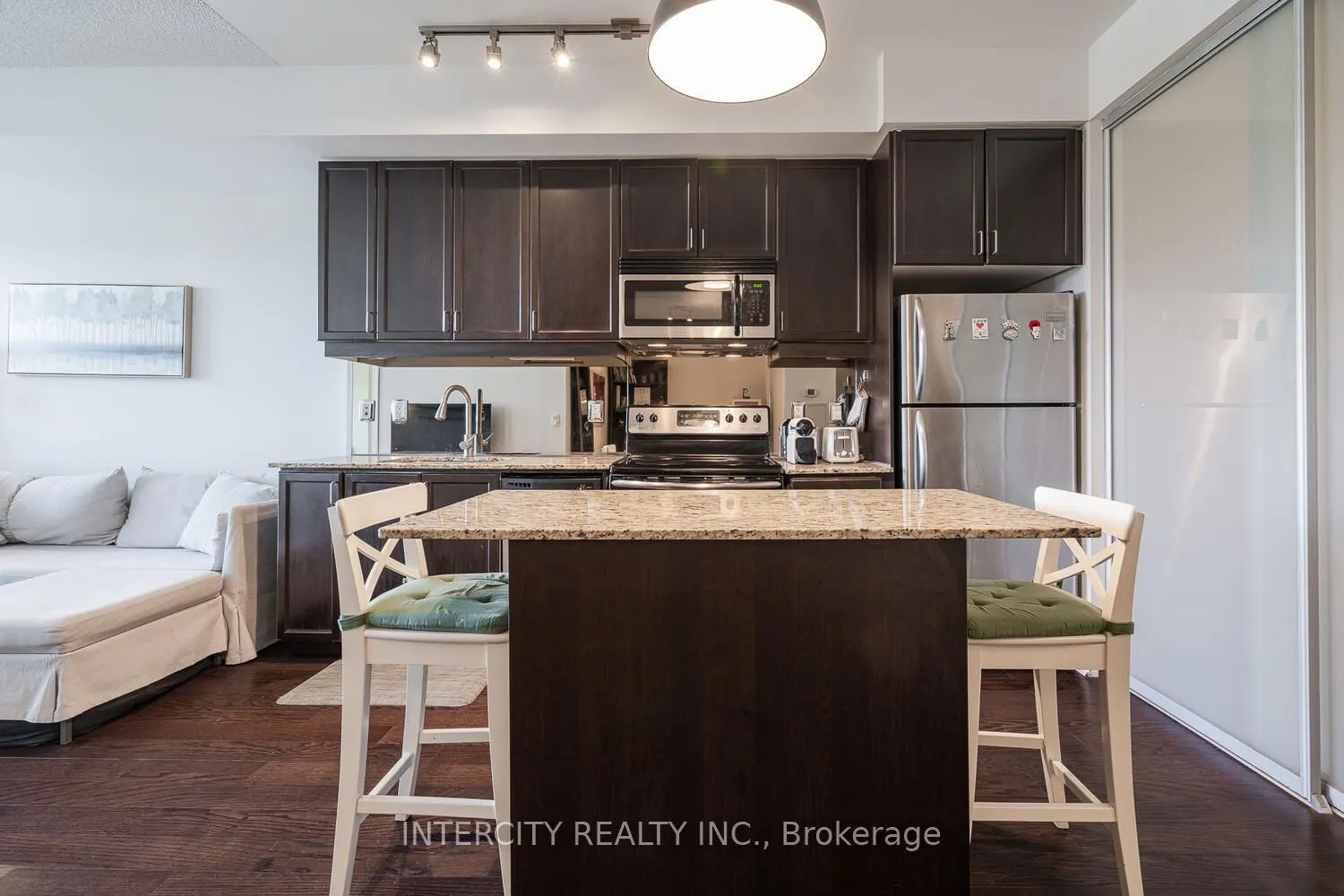 2885 Bayview Avenue, #525