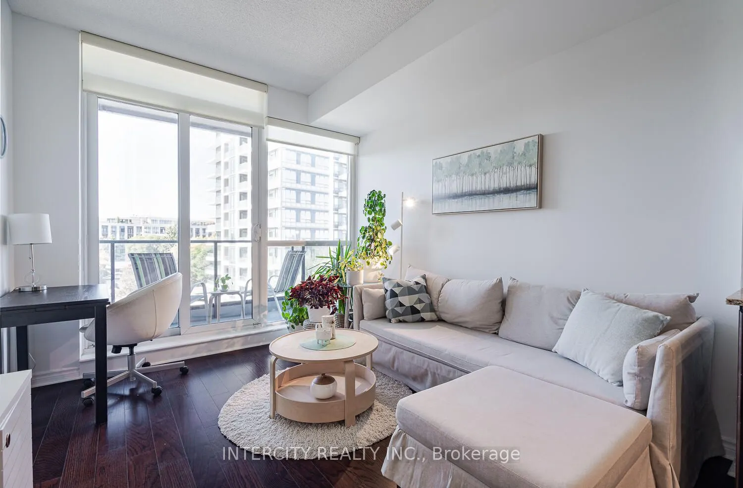 2885 Bayview Avenue, #525