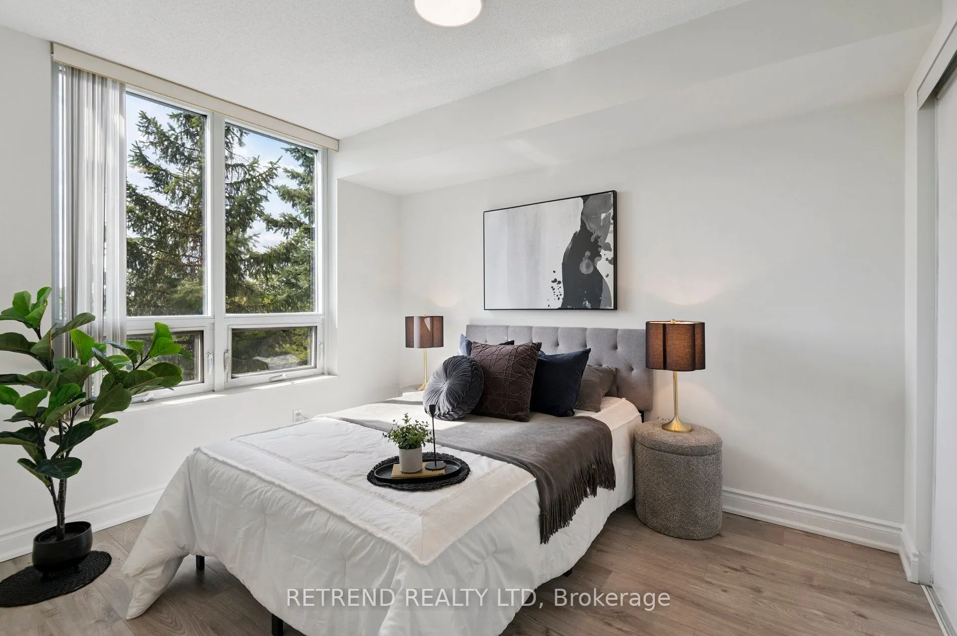 15 Greenview Avenue, #411
