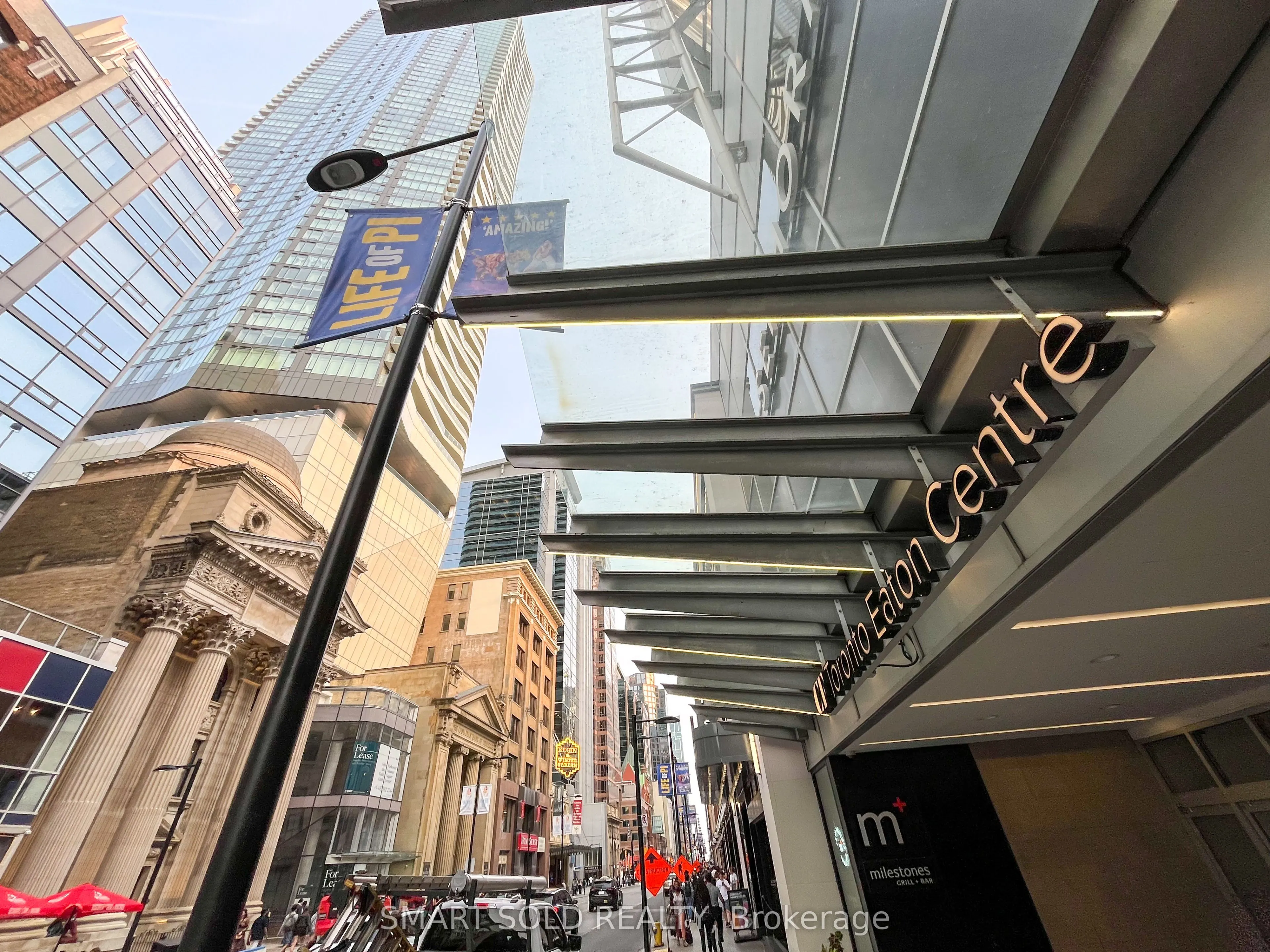197 Yonge Street, #2403