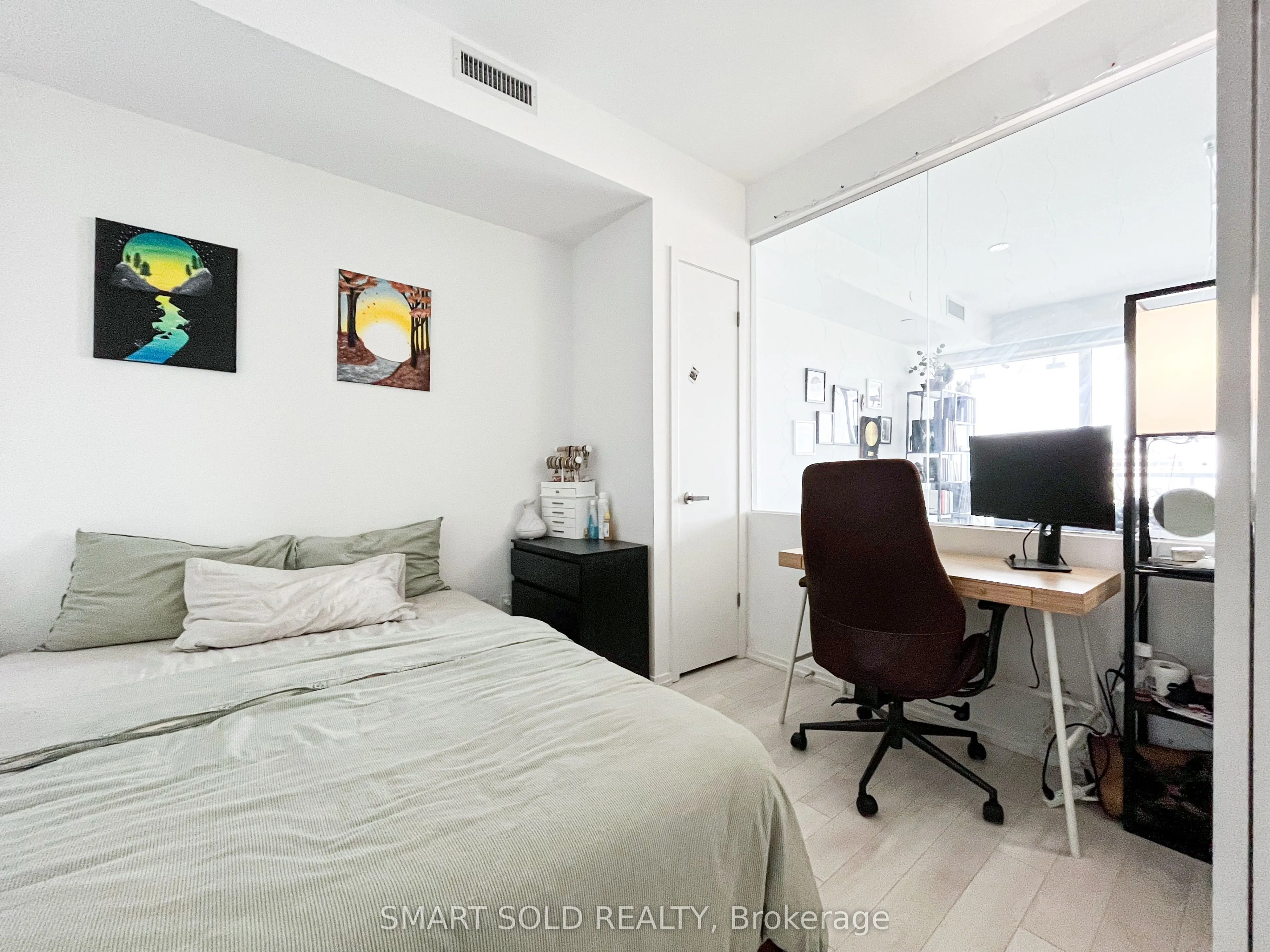 197 Yonge Street, #2403