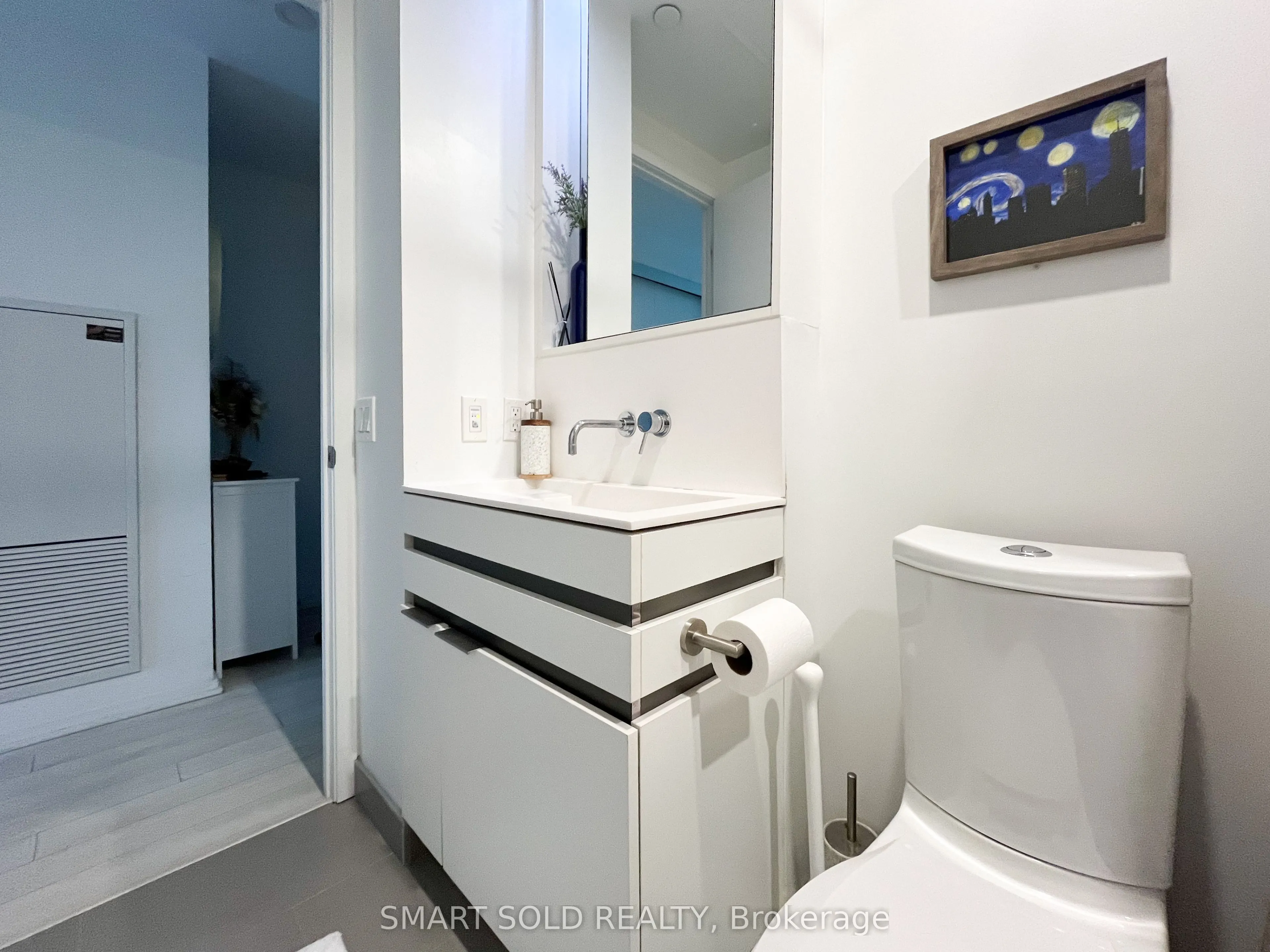 197 Yonge Street, #2403