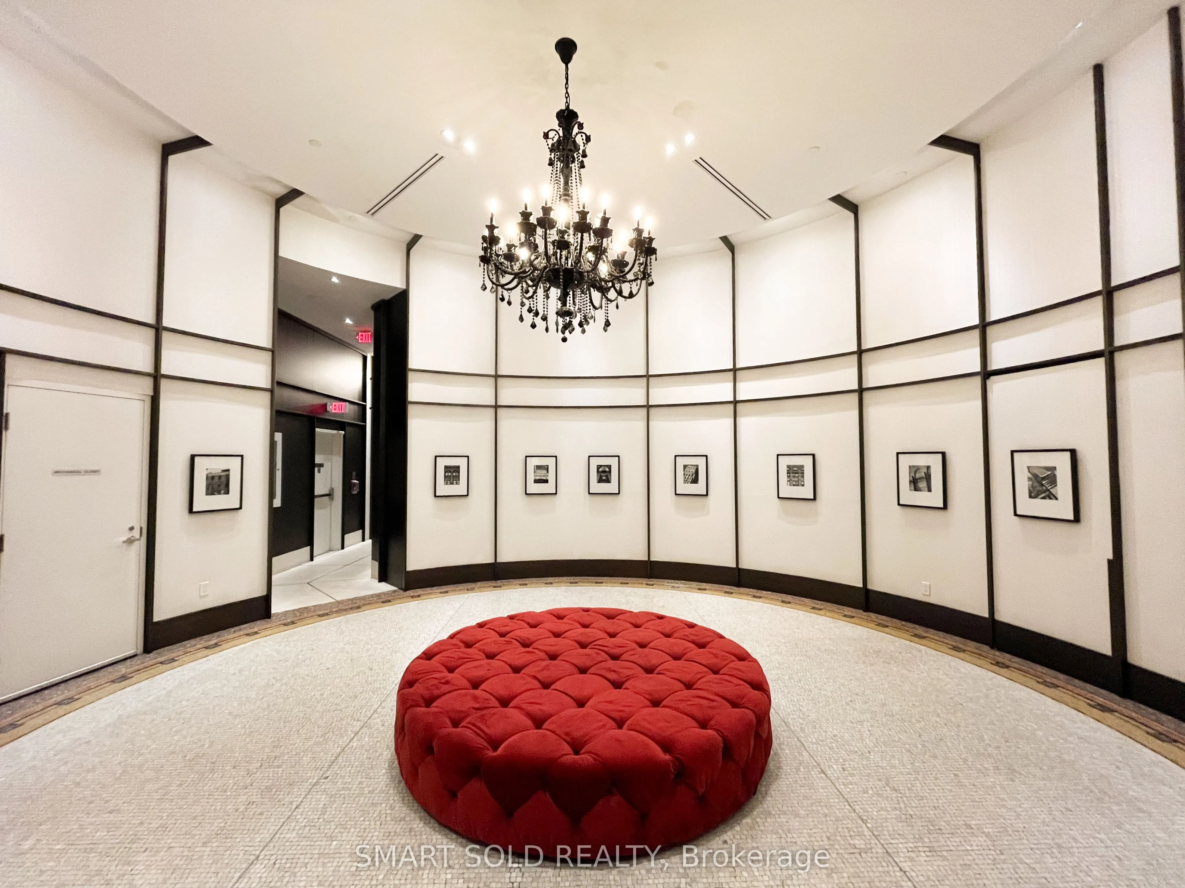 197 Yonge Street, #2403