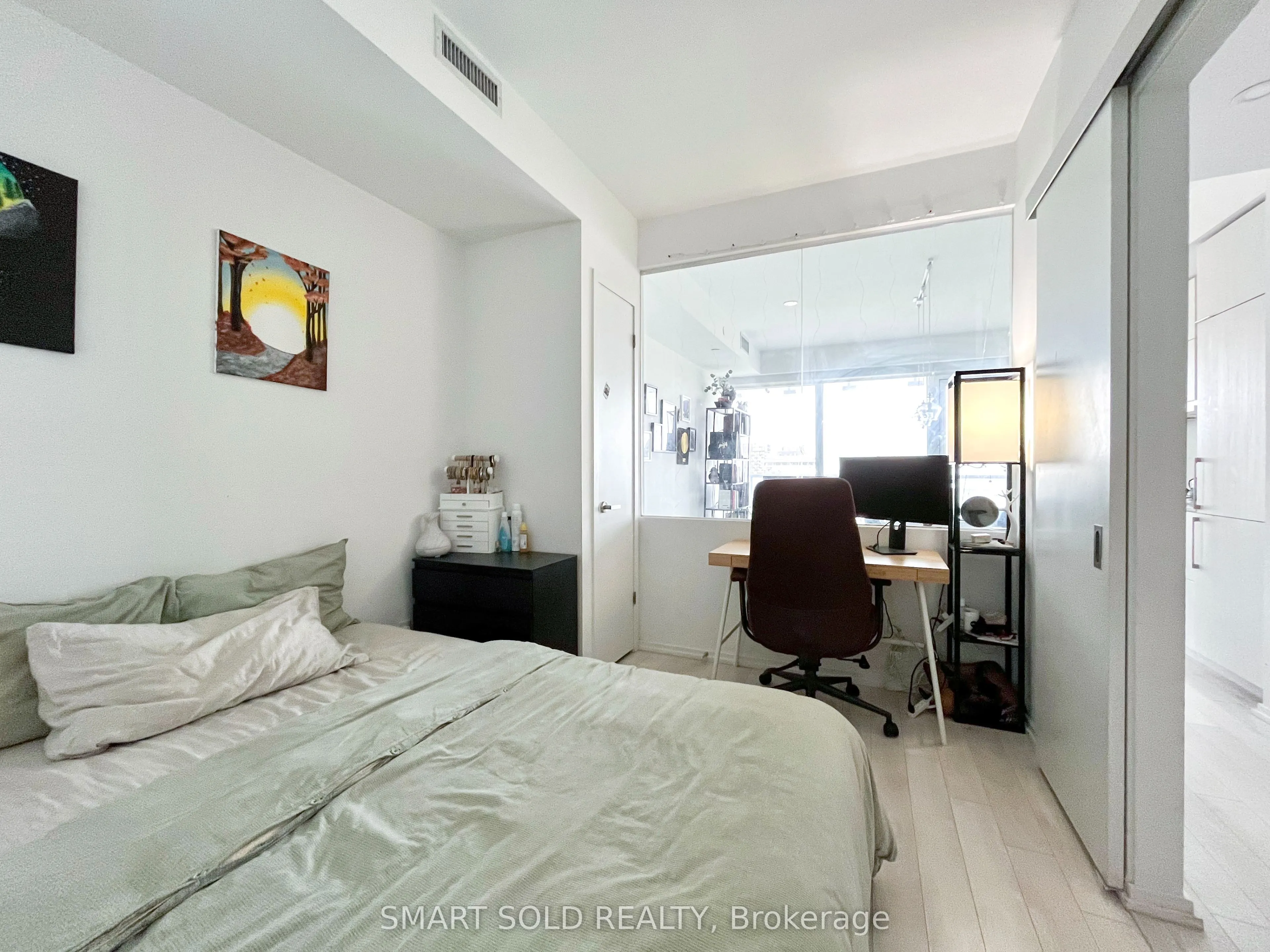 197 Yonge Street, #2403