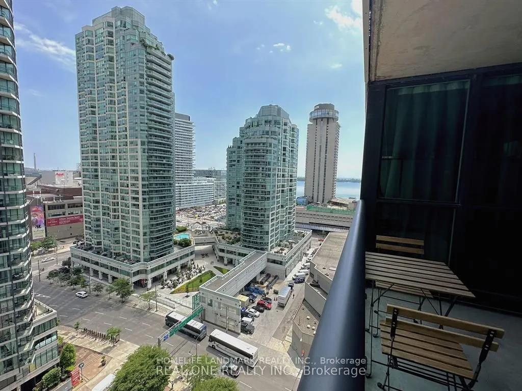 33 Bay Street, #1607