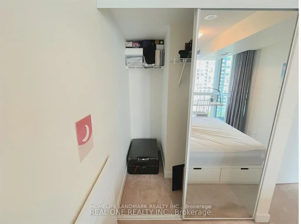 33 Bay Street, #1607