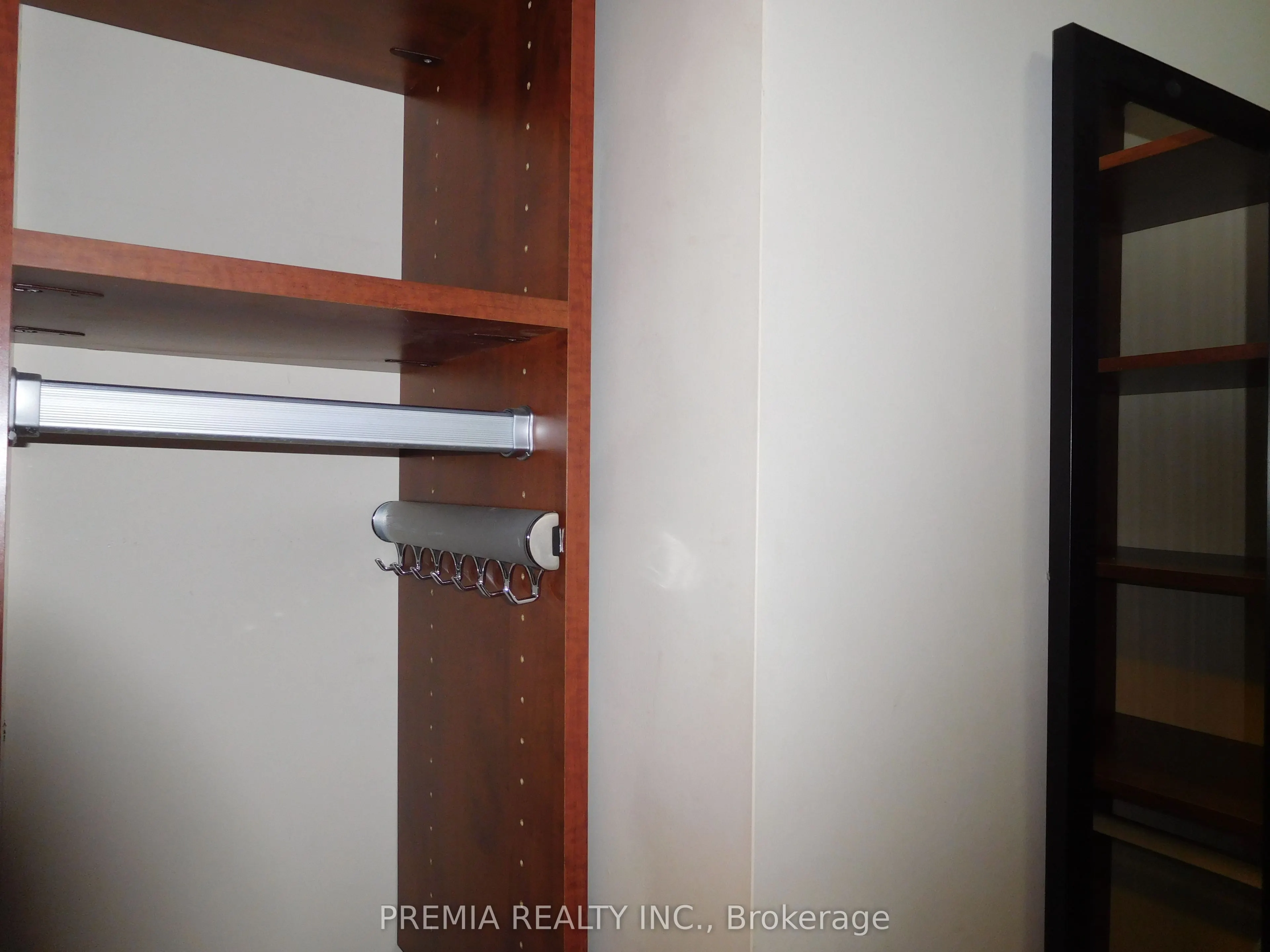 3 Rean Drive, #Th#3