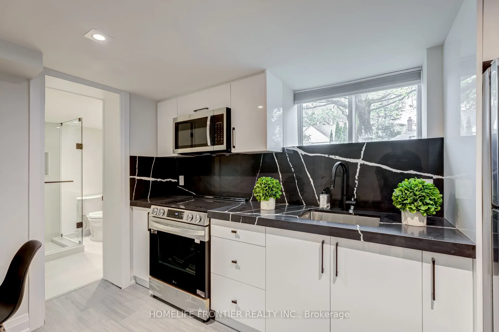 315 Johnston Avenue, #Lower