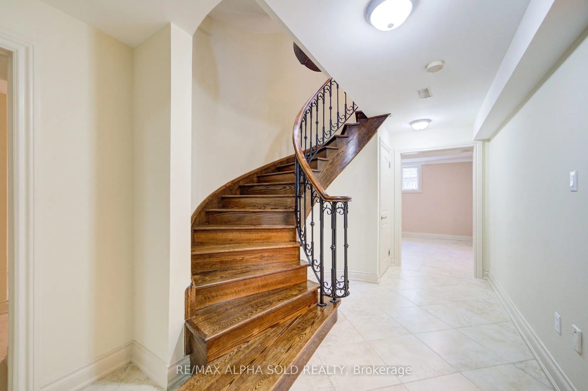 219 Greenfield Avenue