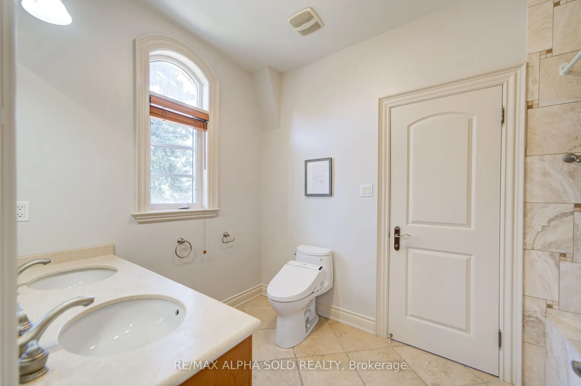 219 Greenfield Avenue