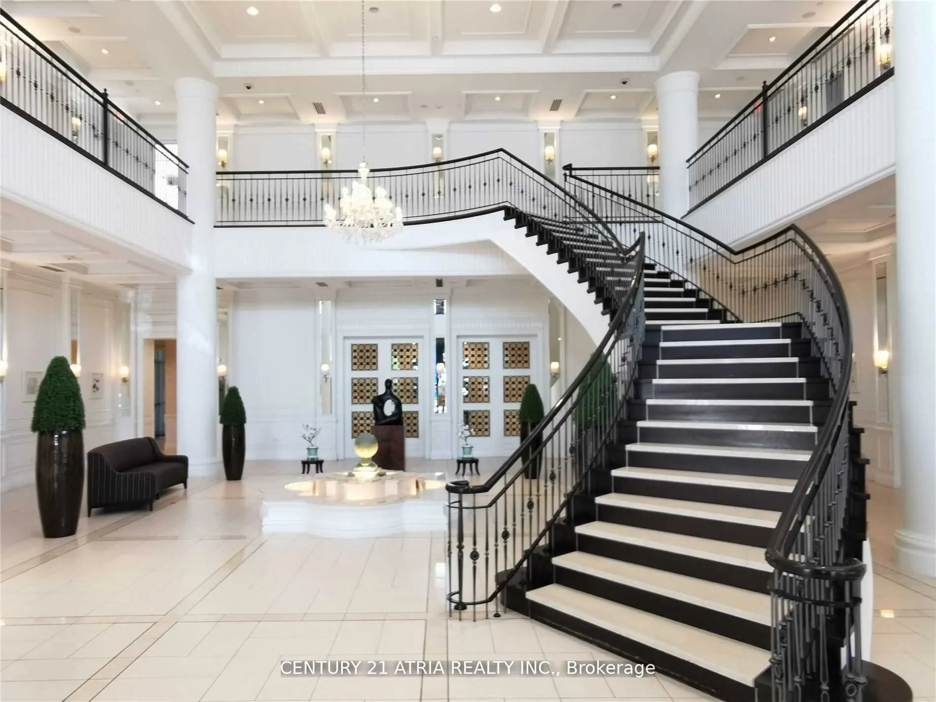 25 Greenview Avenue, #2025
