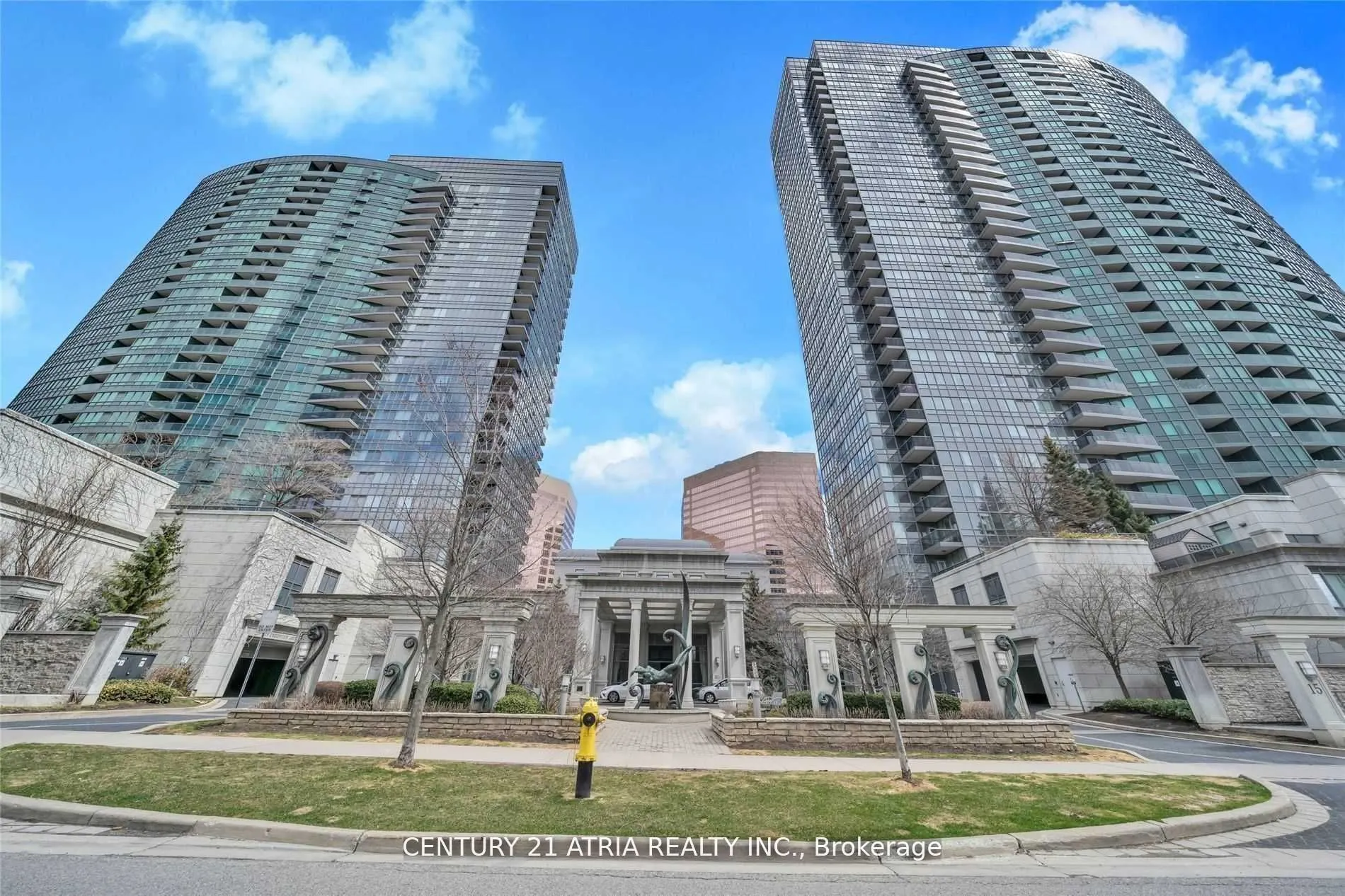 25 Greenview Avenue, #2025