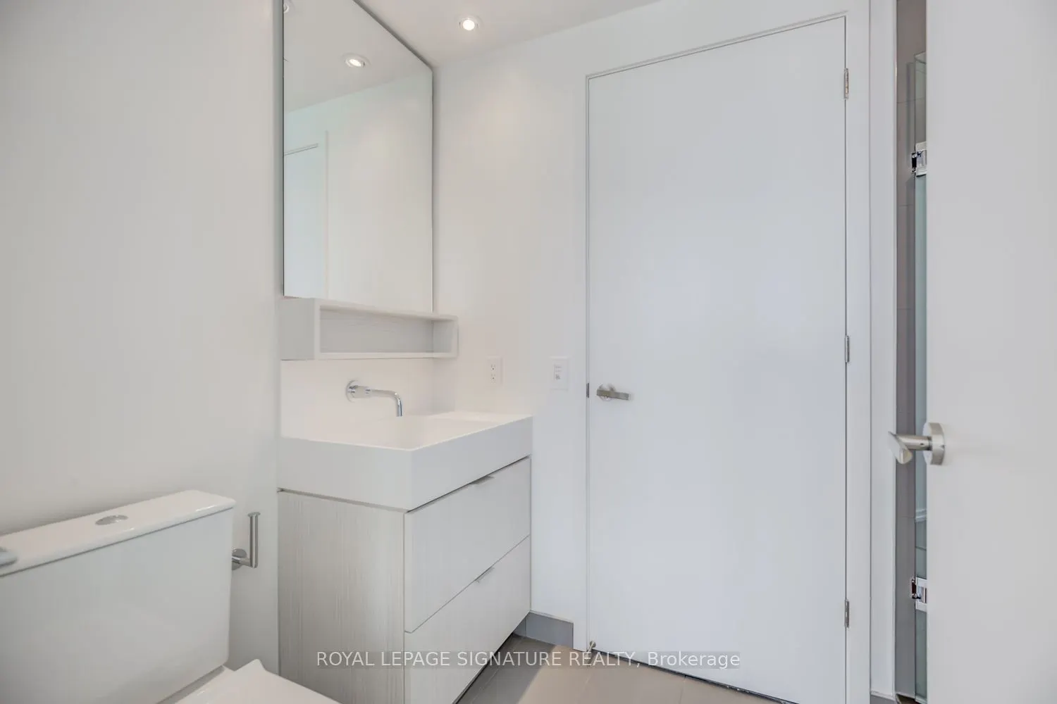 5 Soudan Avenue, #2604