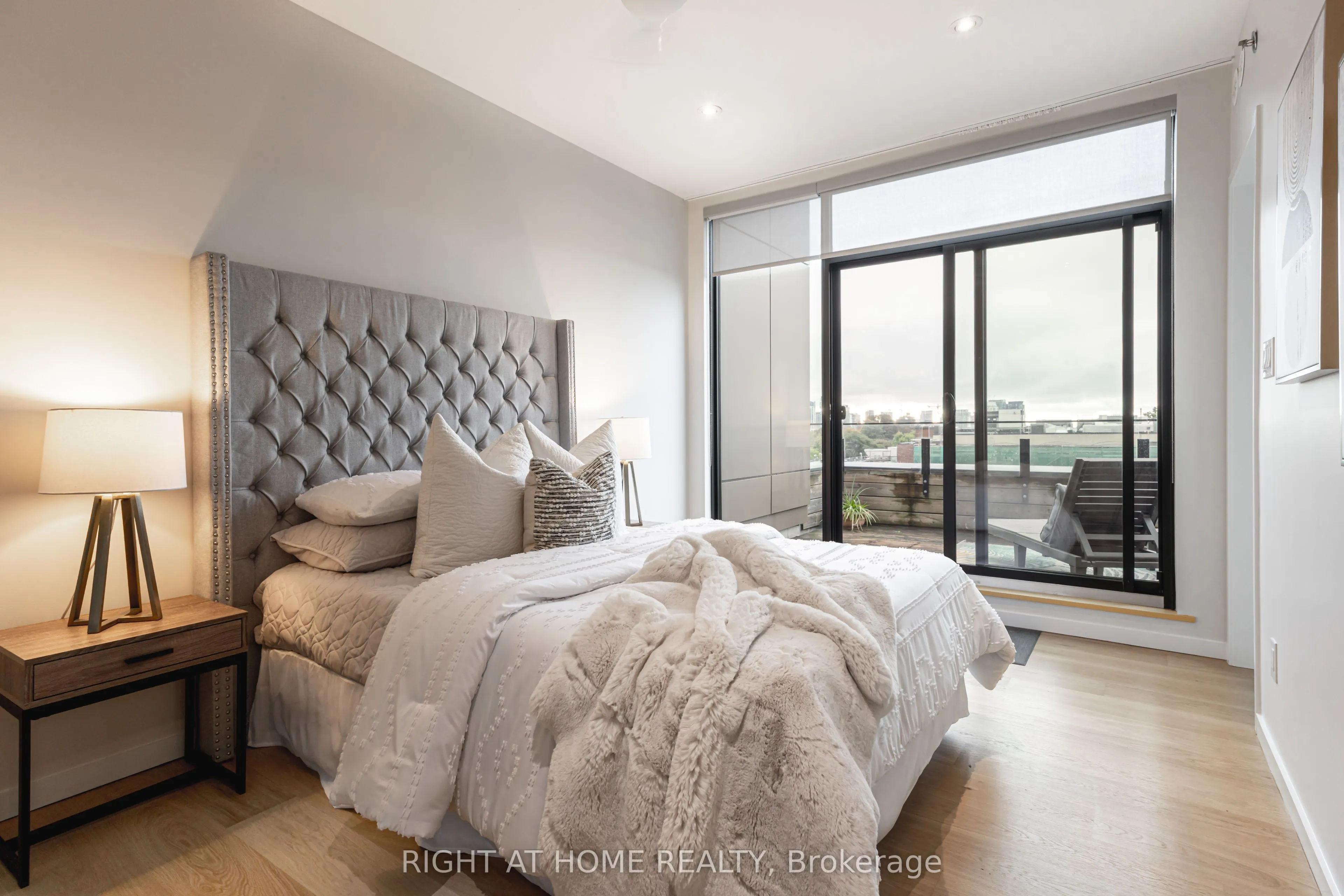 455 Dovercourt Road, #1