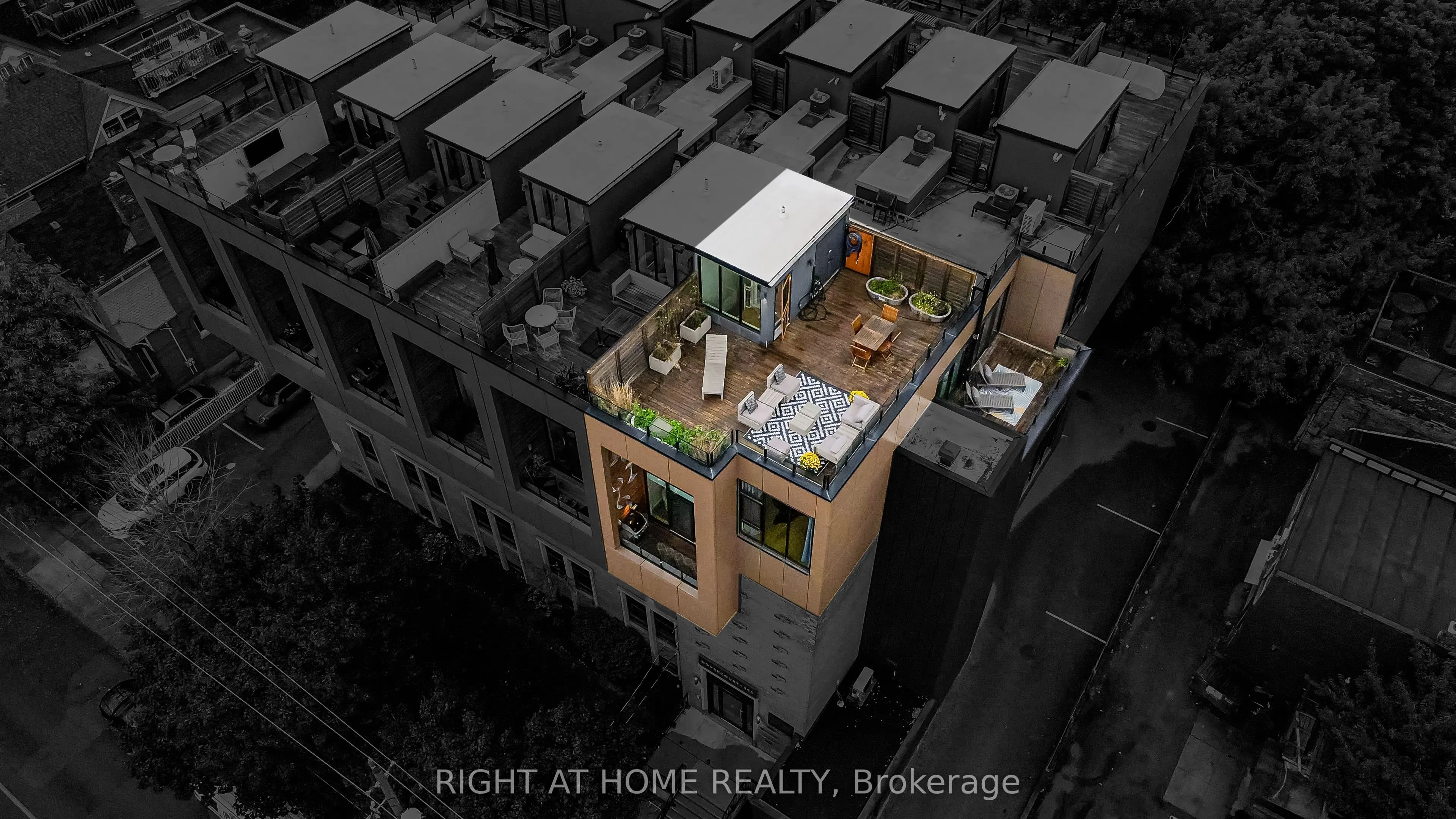 455 Dovercourt Road, #1