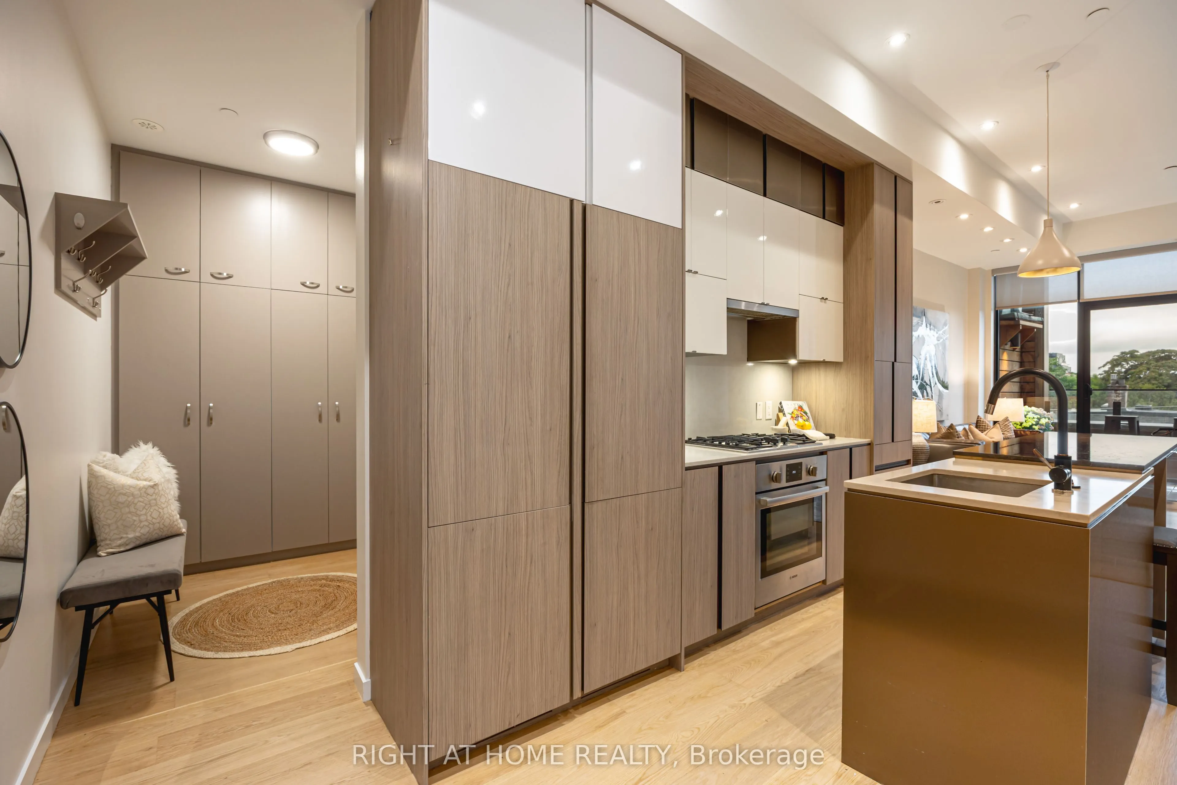 455 Dovercourt Road, #1