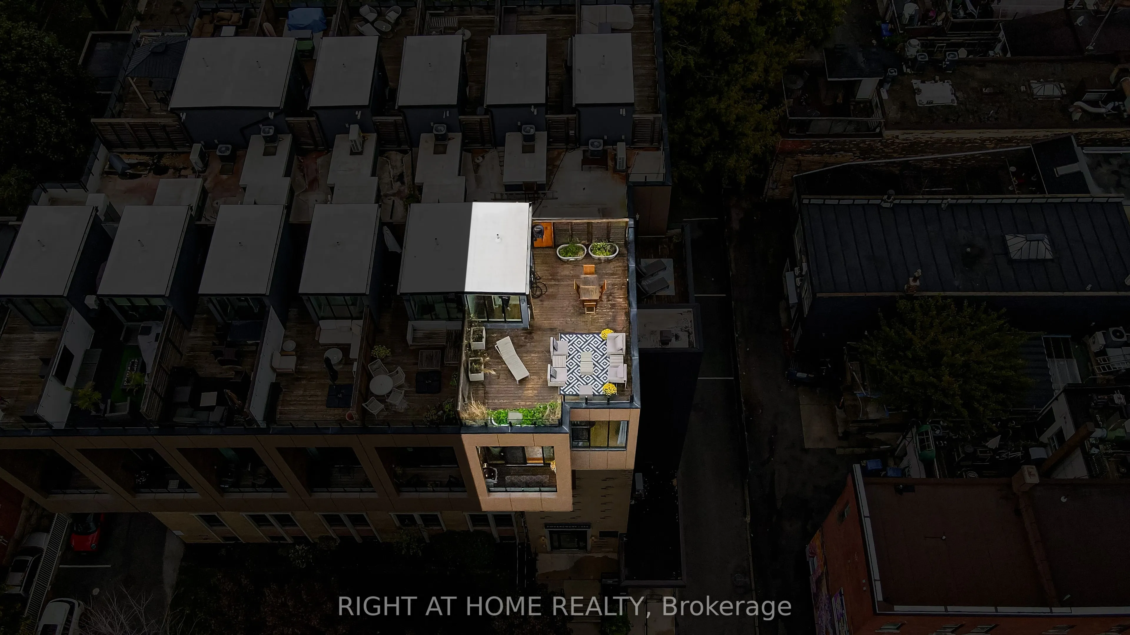 455 Dovercourt Road, #1
