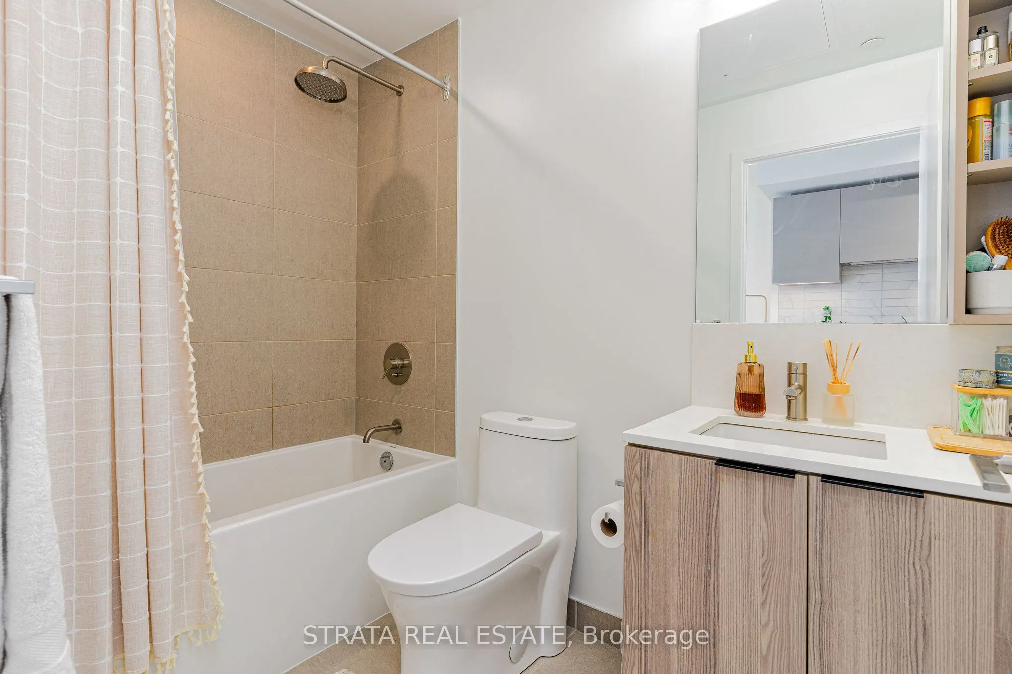 55 Mercer Street, #1810