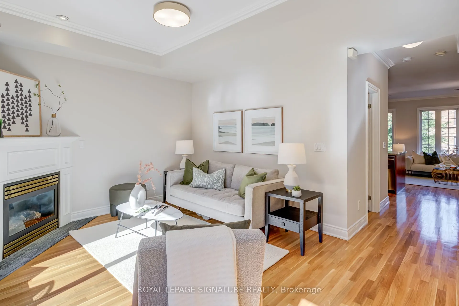 1015B College Street, #4