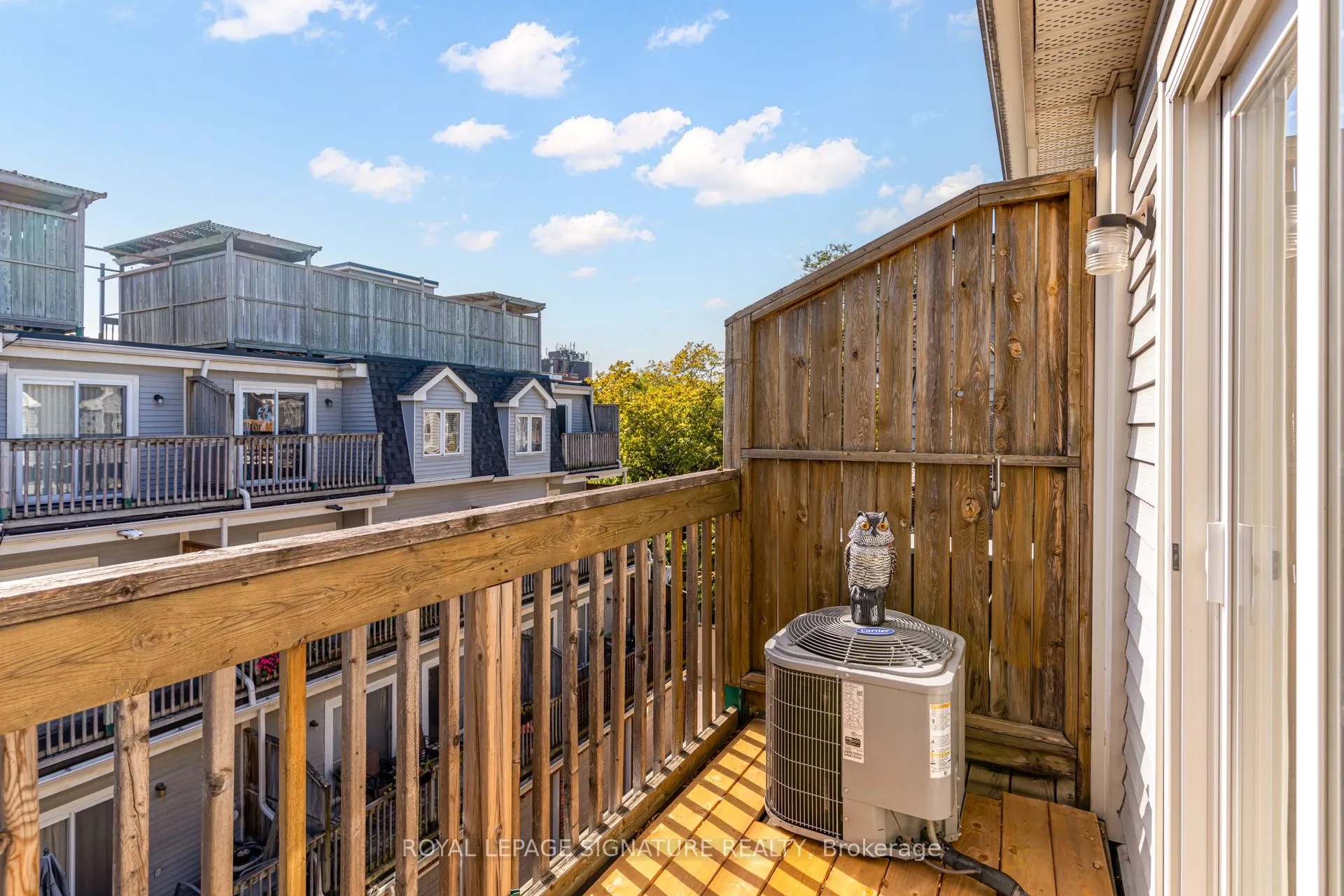 1015B College Street, #4