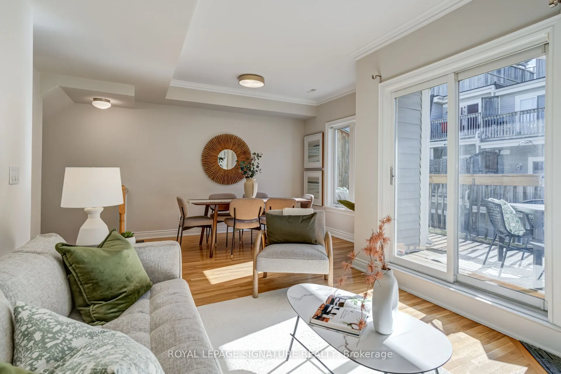 1015B College Street, #4