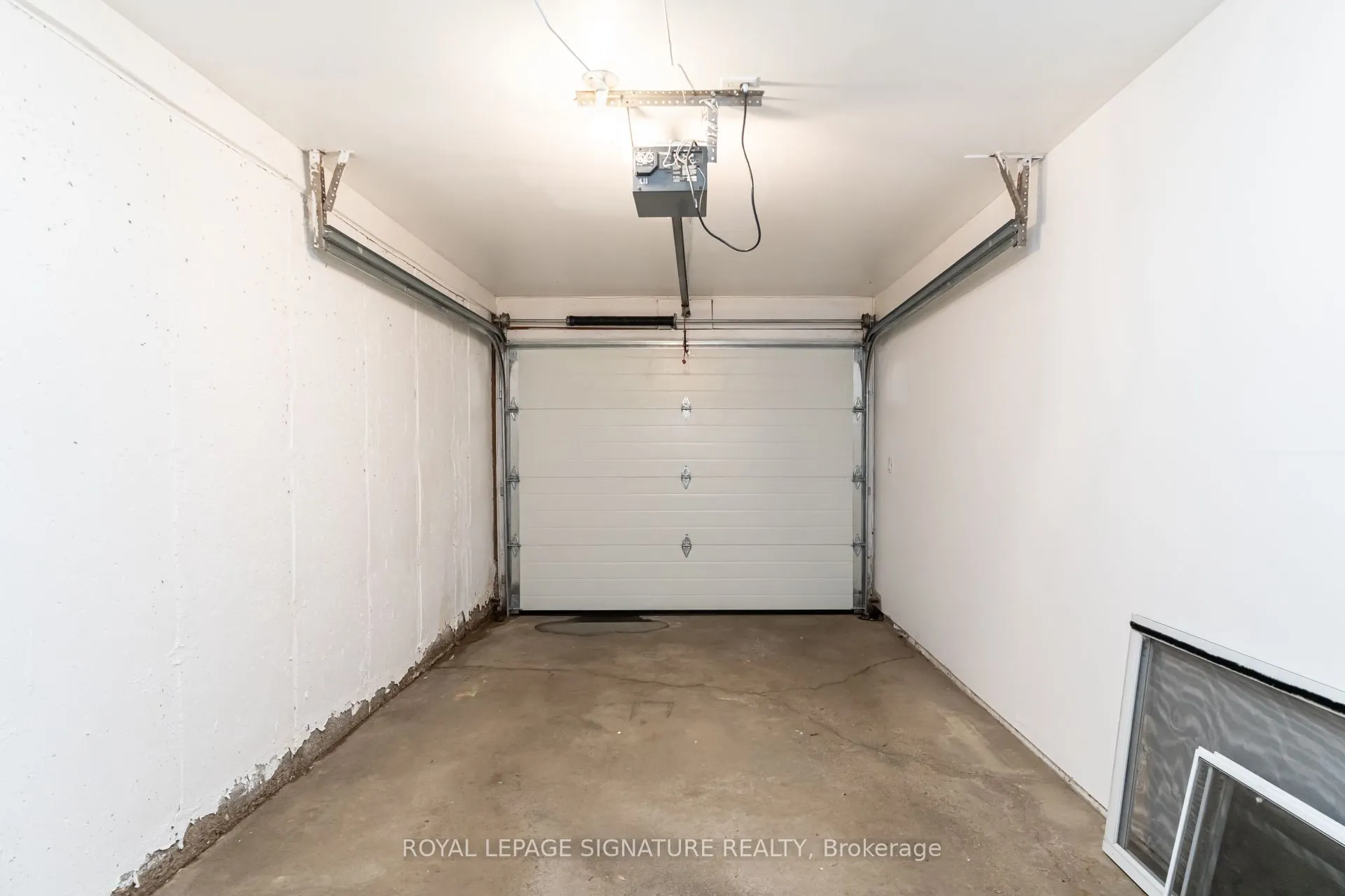 1015B College Street, #4