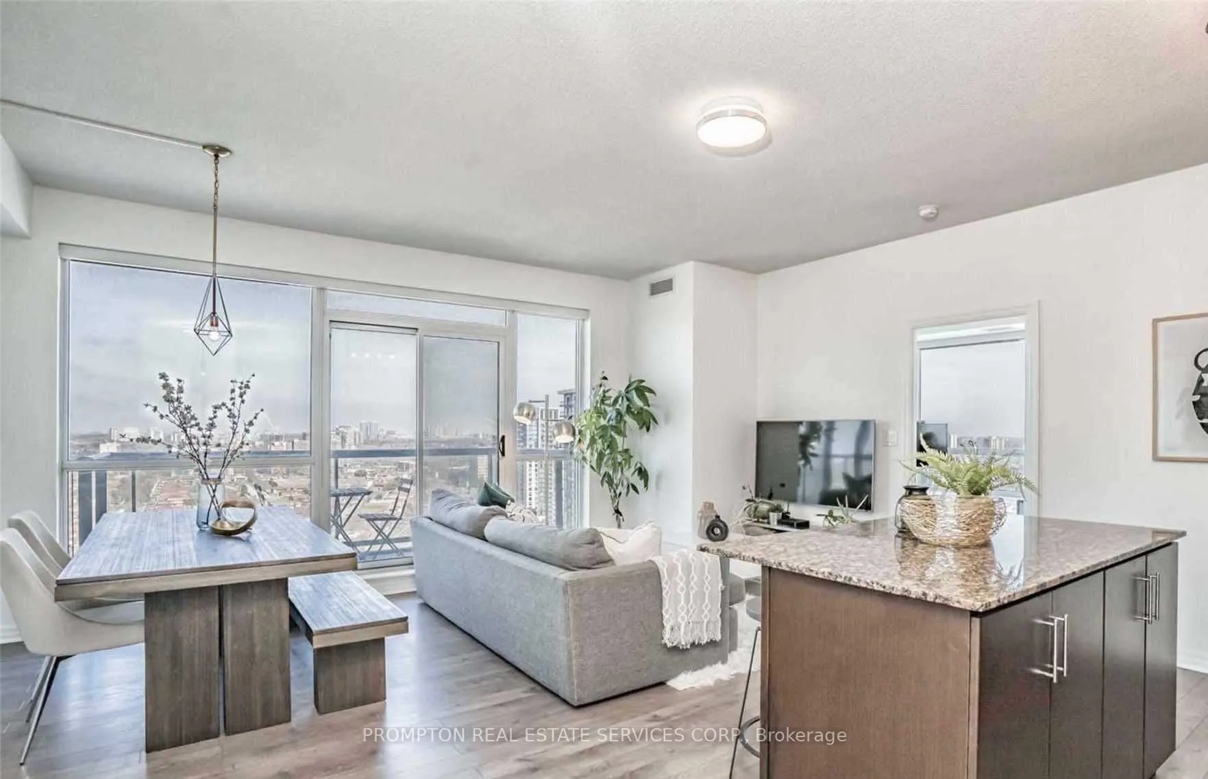 30 Heron's Hill Way, #1906